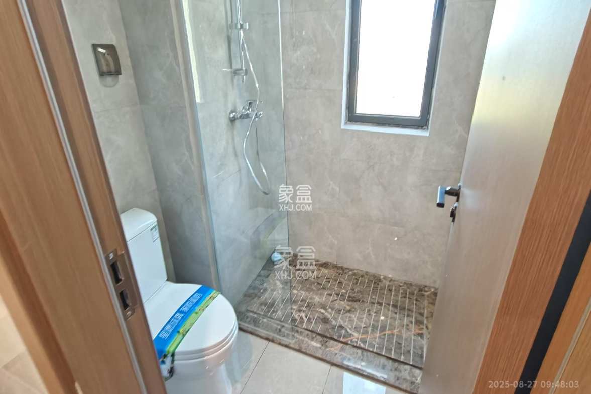 江悦和鸣  4室2厅2卫    3800.0元/月 江悦和鸣  4室2厅2卫    3800.0元/月室内图