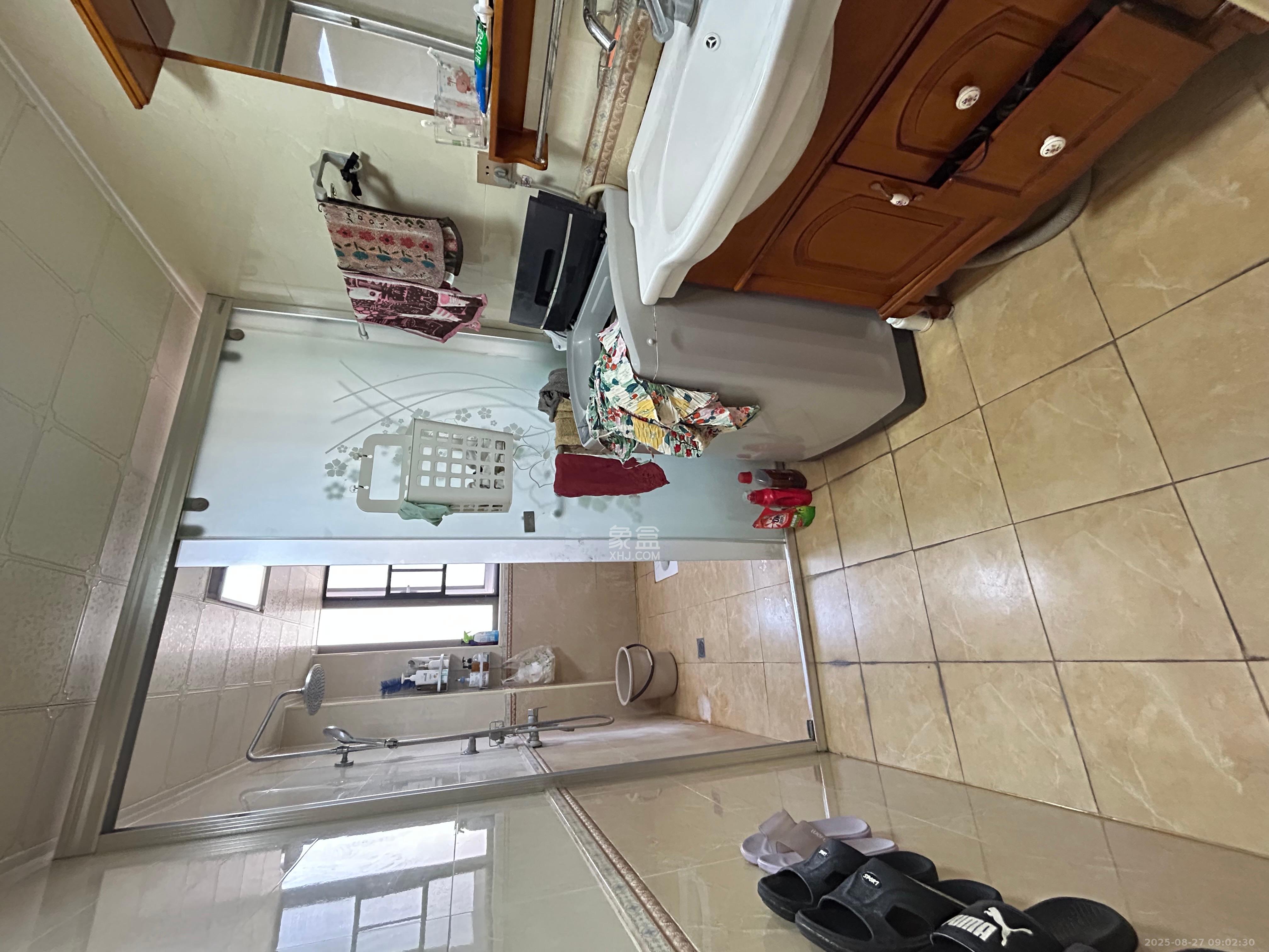 怡海星城  3室2厅2卫    2500.0元/月室内图