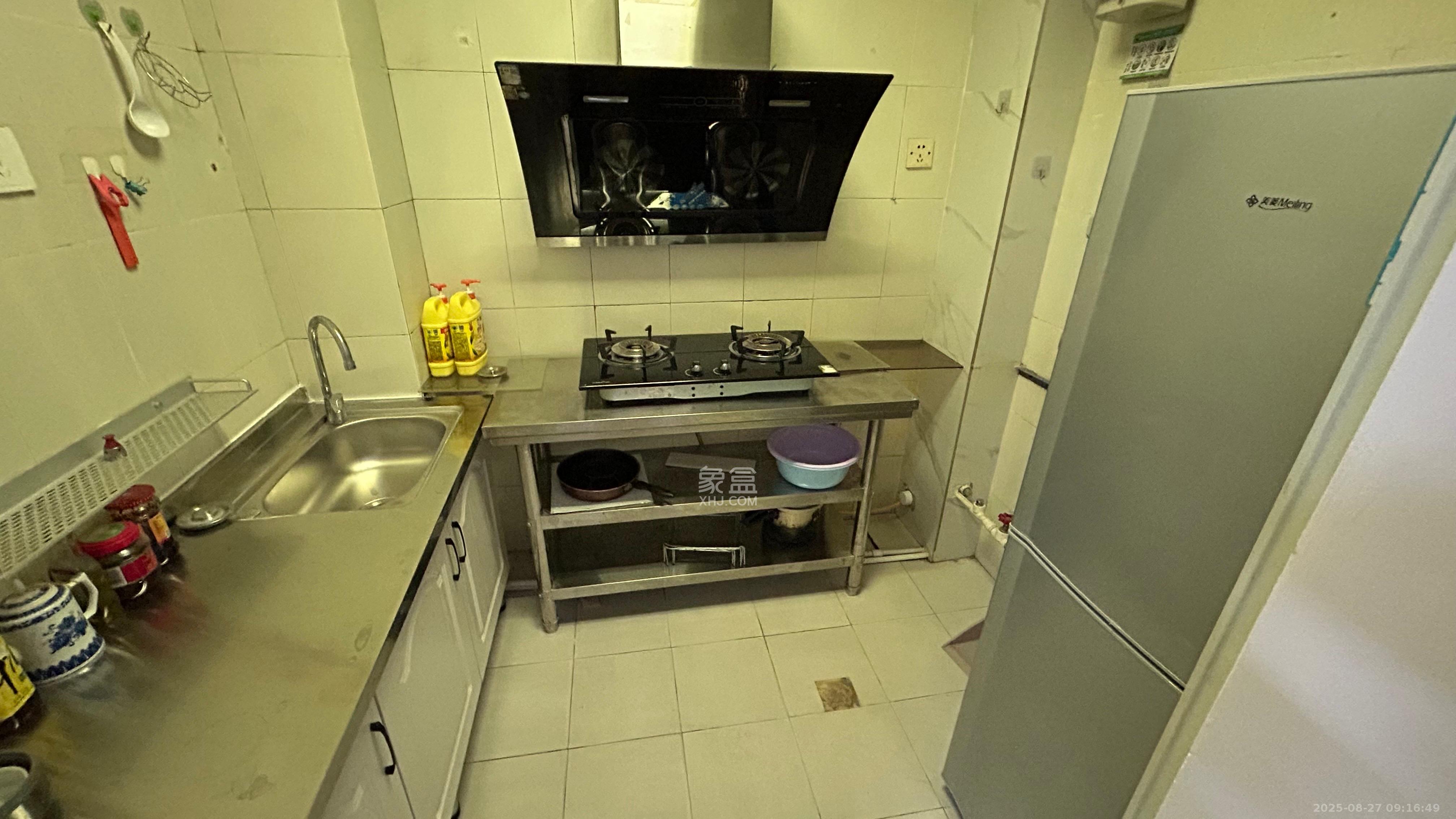 金帆江滨玫瑰园 2室1厅1卫 1500.0元/月 金帆江滨玫瑰园 2室1厅1卫 1500.0元/月室内图