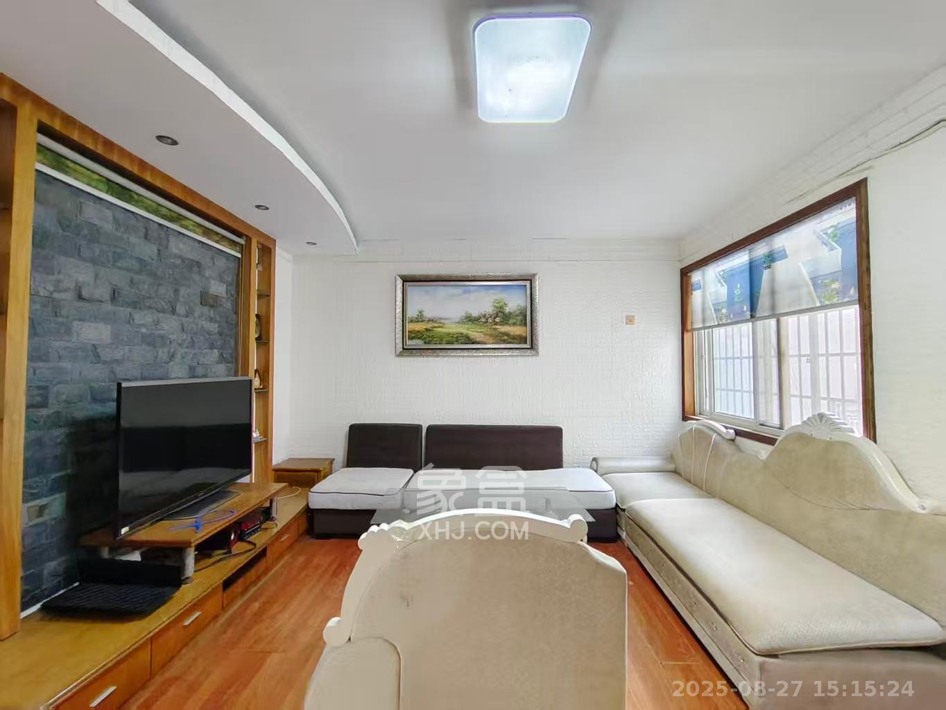 新桥小区 3室2厅2卫 2200.0元/月 新桥小区 3室2厅2卫 2200.0元/月室内图