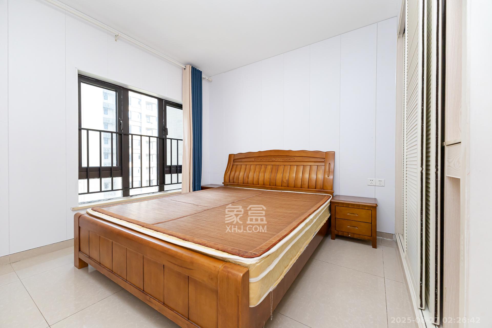 时代倾城三期  3室2厅1卫    92.8万 时代倾城三期  3室2厅1卫    92.8万卧室