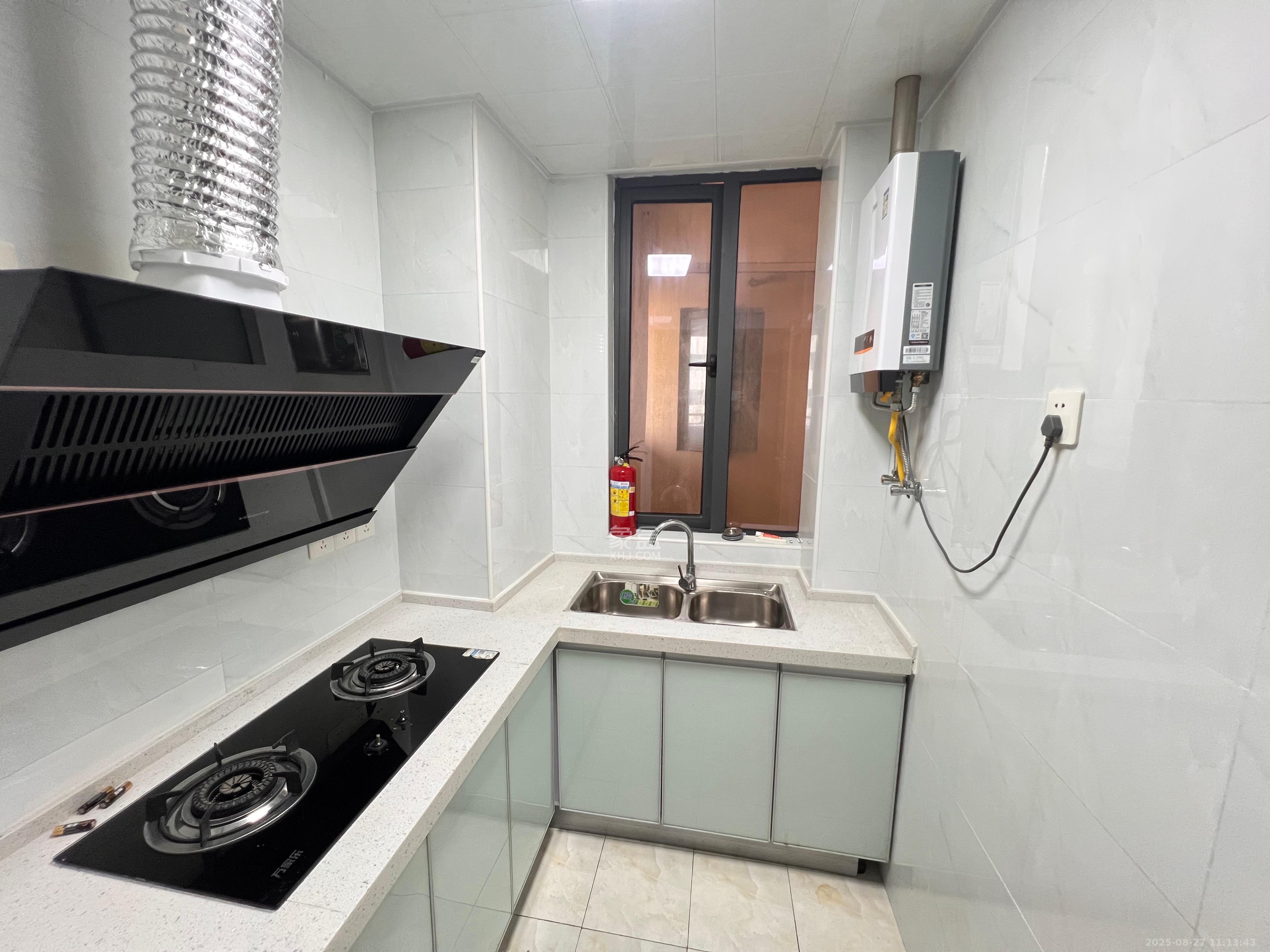 金轮星光名座 2室1厅1卫 1800.0元/月 金轮星光名座 2室1厅1卫 1800.0元/月室内图