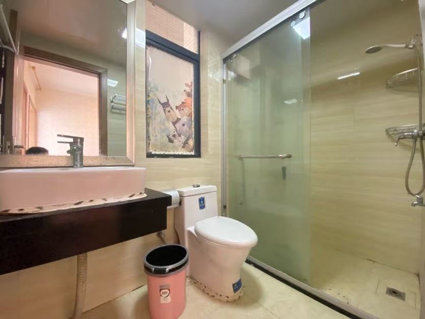 山水印象  1室1厅1卫   31.00万客厅