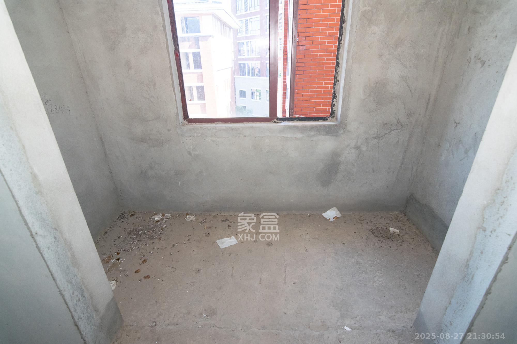 熙庭原著(房聚云台府) 5室2厅3卫 113.8万 熙庭原著(房聚云台府) 5室2厅3卫 113.8万阳台