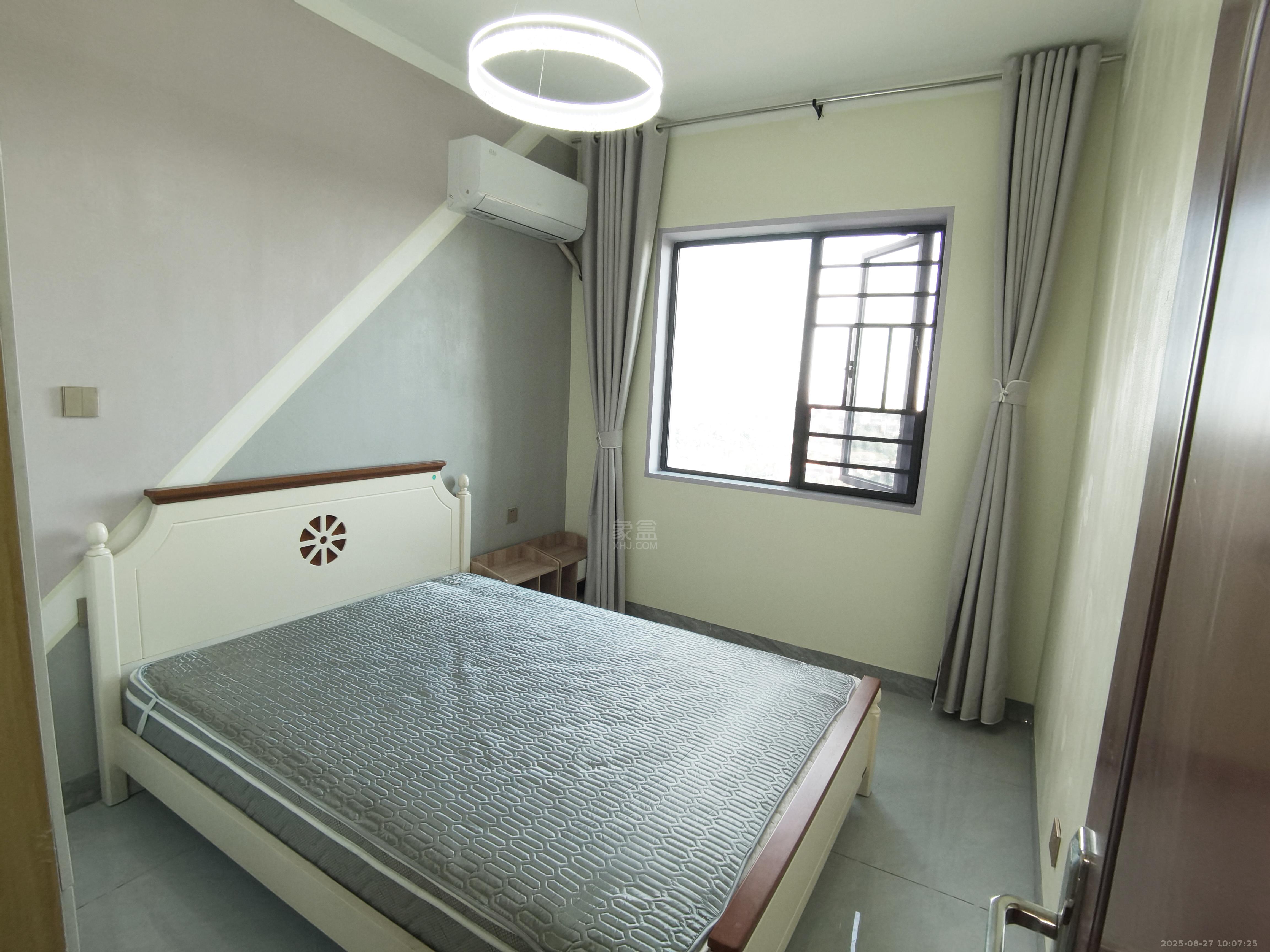 华晨藏龙湾 3室2厅2卫 1800.0元/月 华晨藏龙湾 3室2厅2卫 1800.0元/月室内图