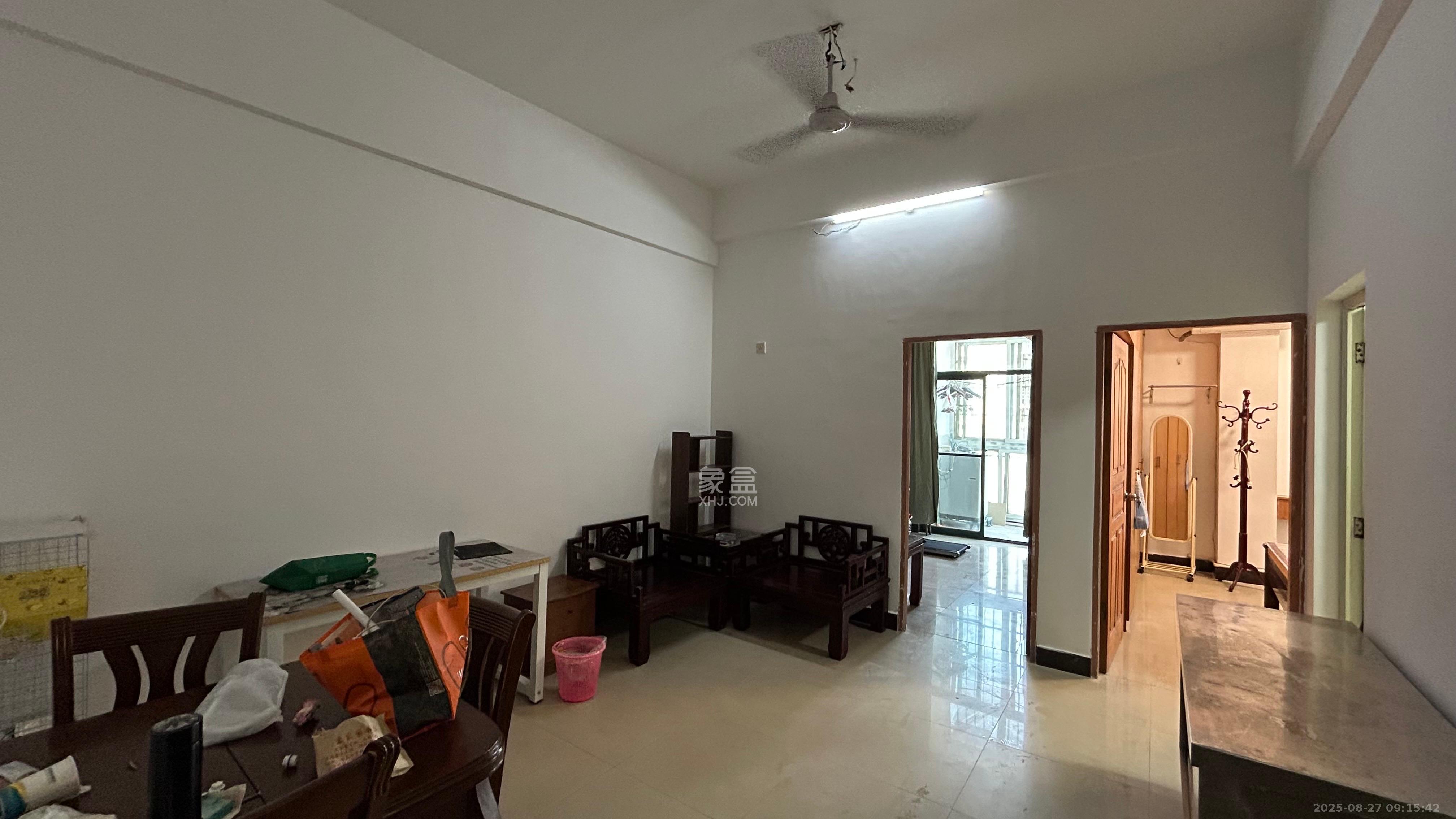 金帆江滨玫瑰园  2室1厅1卫    1500.0元/月 金帆江滨玫瑰园  2室1厅1卫    1500.0元/月