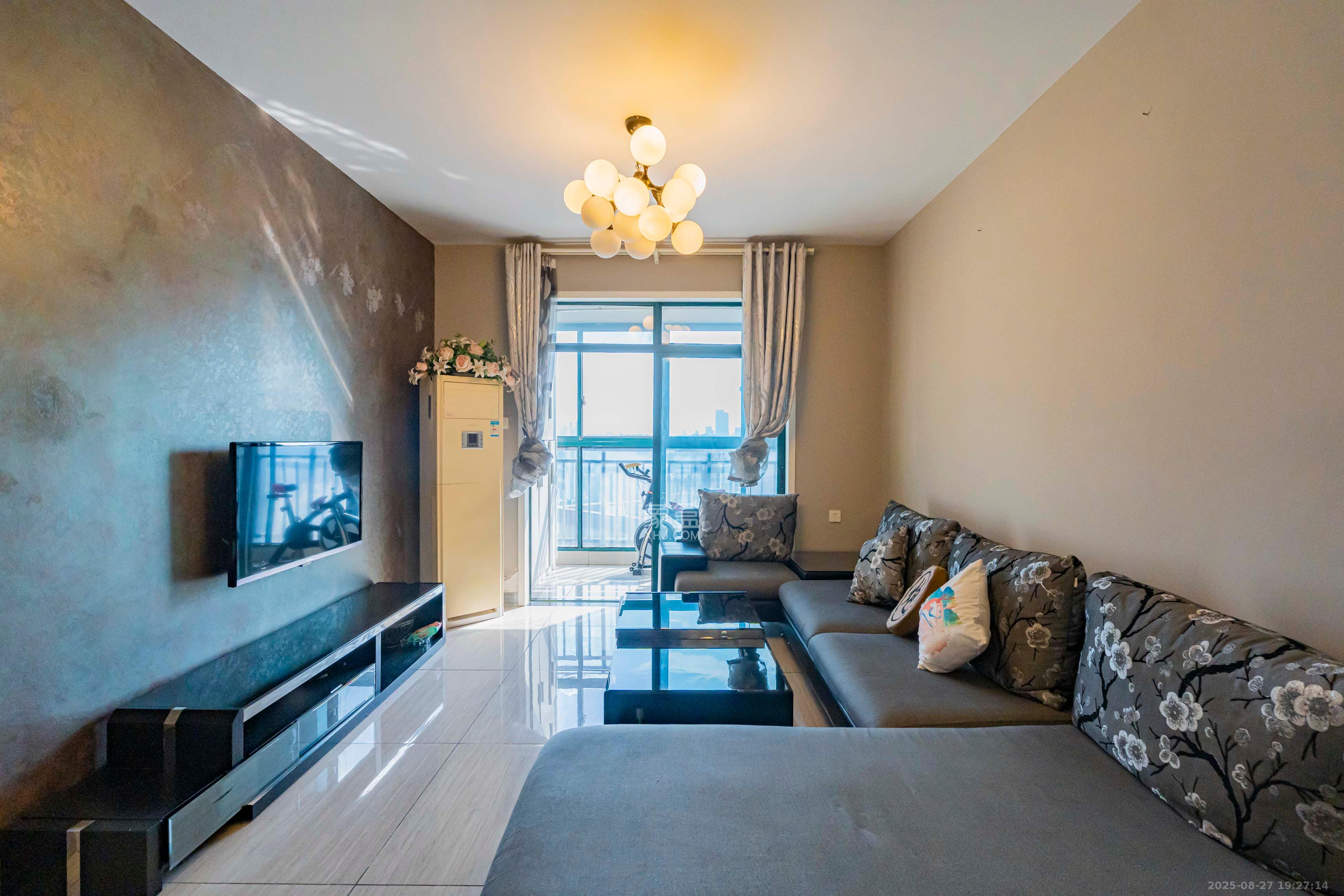 绿洲花园  2室2厅1卫    85.0万 绿洲花园  2室2厅1卫    85.0万