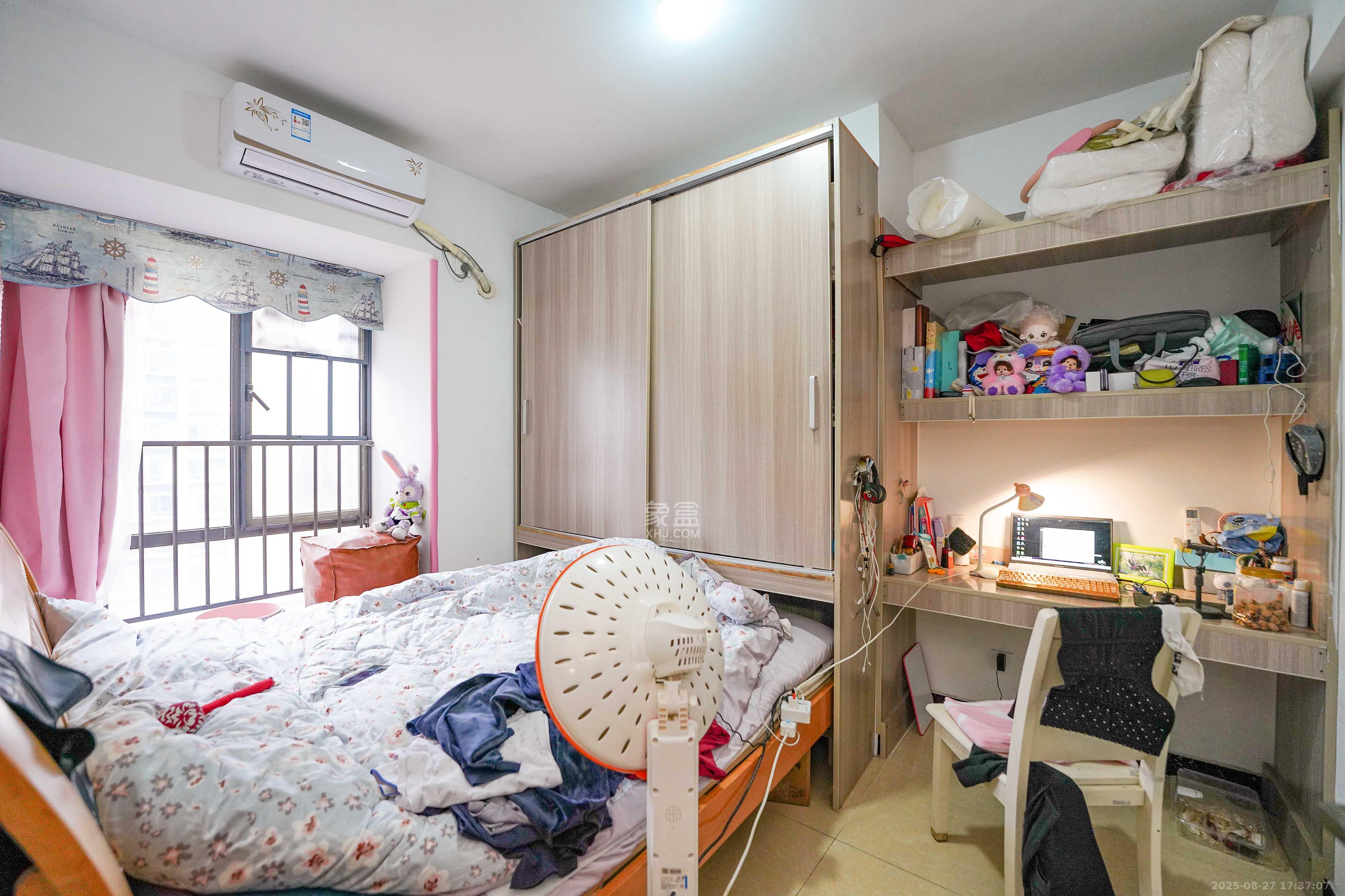 汇金城/嘉华城(二期、三期) 3室2厅2卫 2700.0元/月 汇金城/嘉华城(二期、三期) 3室2厅2卫 2700.0元/月室内图