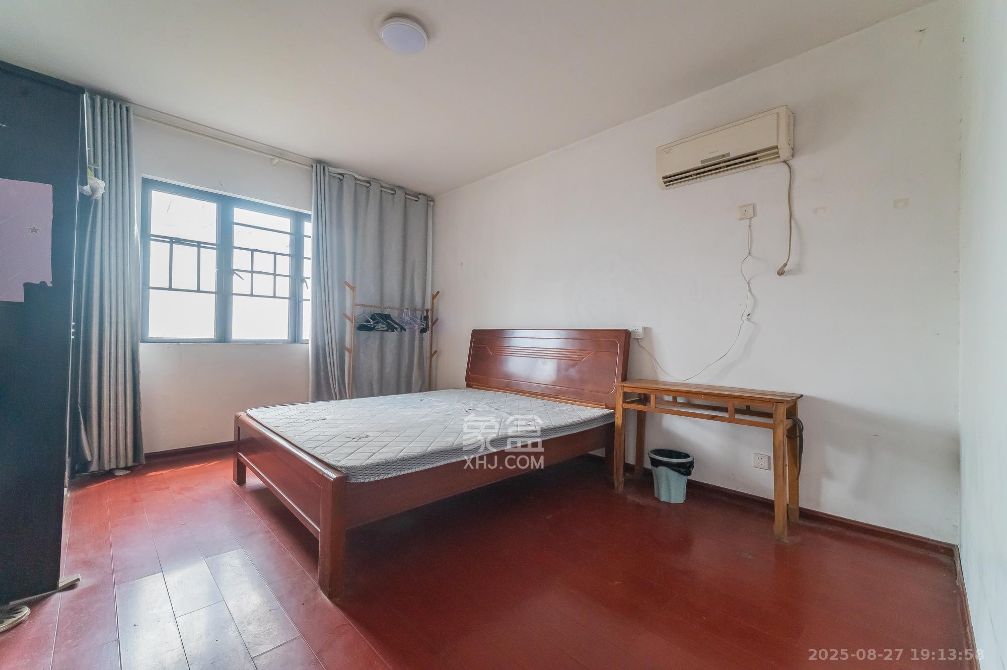 鹏基诺亚山林  3室2厅2卫    91.8万 鹏基诺亚山林  3室2厅2卫    91.8万卧室