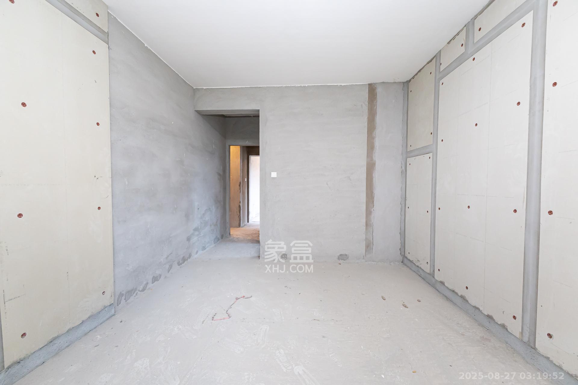 裕和府（乐万邦康桥悦城）  3室2厅2卫    120.0万卧室