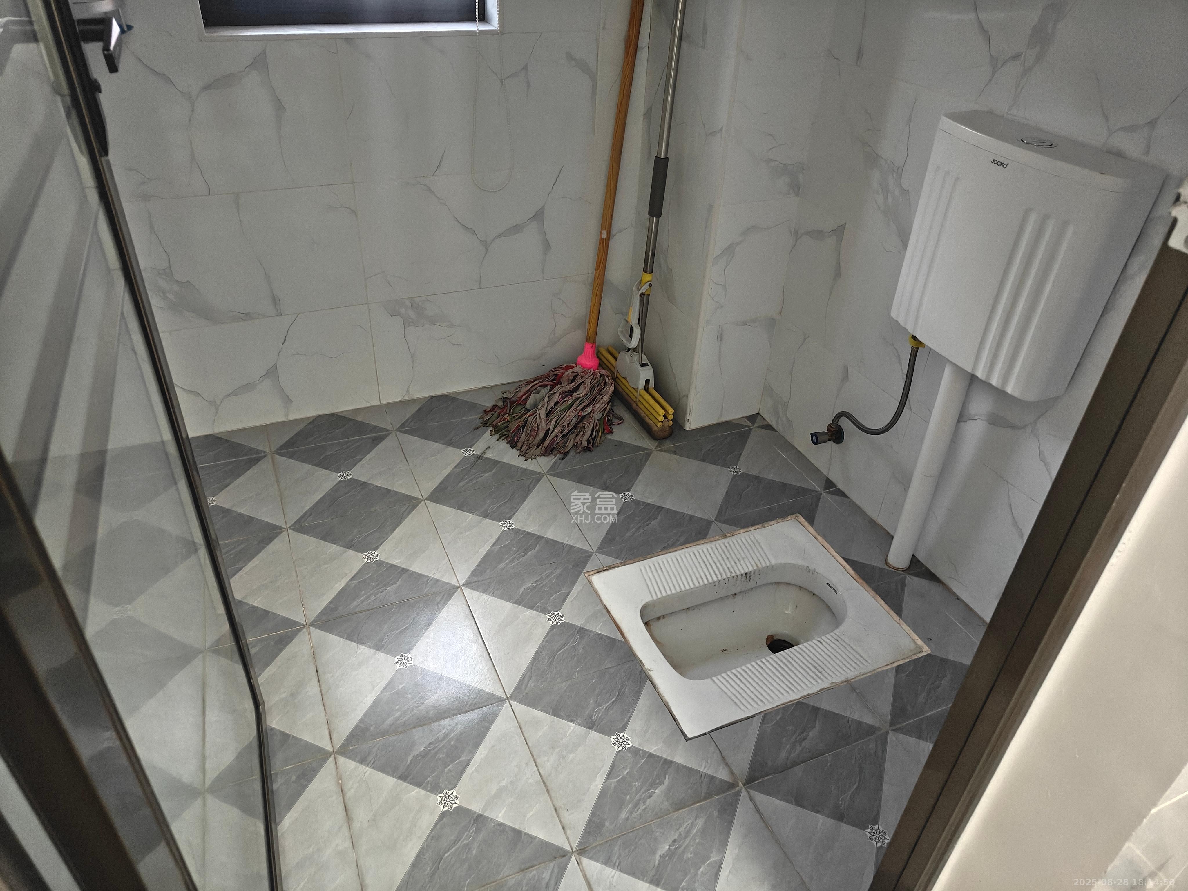 远洋红星天铂一期  1室0厅0卫    2800.0元/月室内图