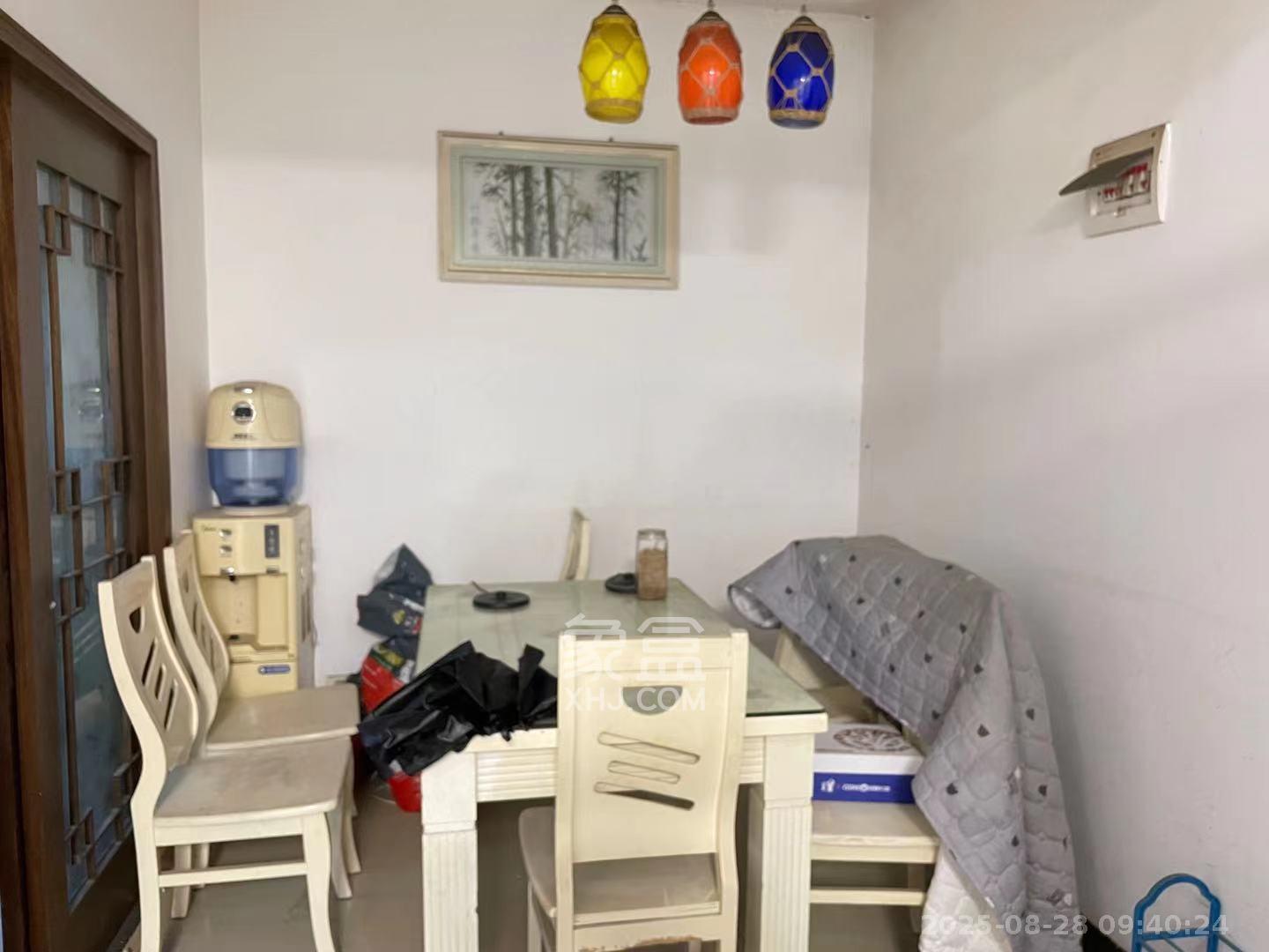 天和华城  2室2厅1卫    1400.0元/月 天和华城  2室2厅1卫    1400.0元/月