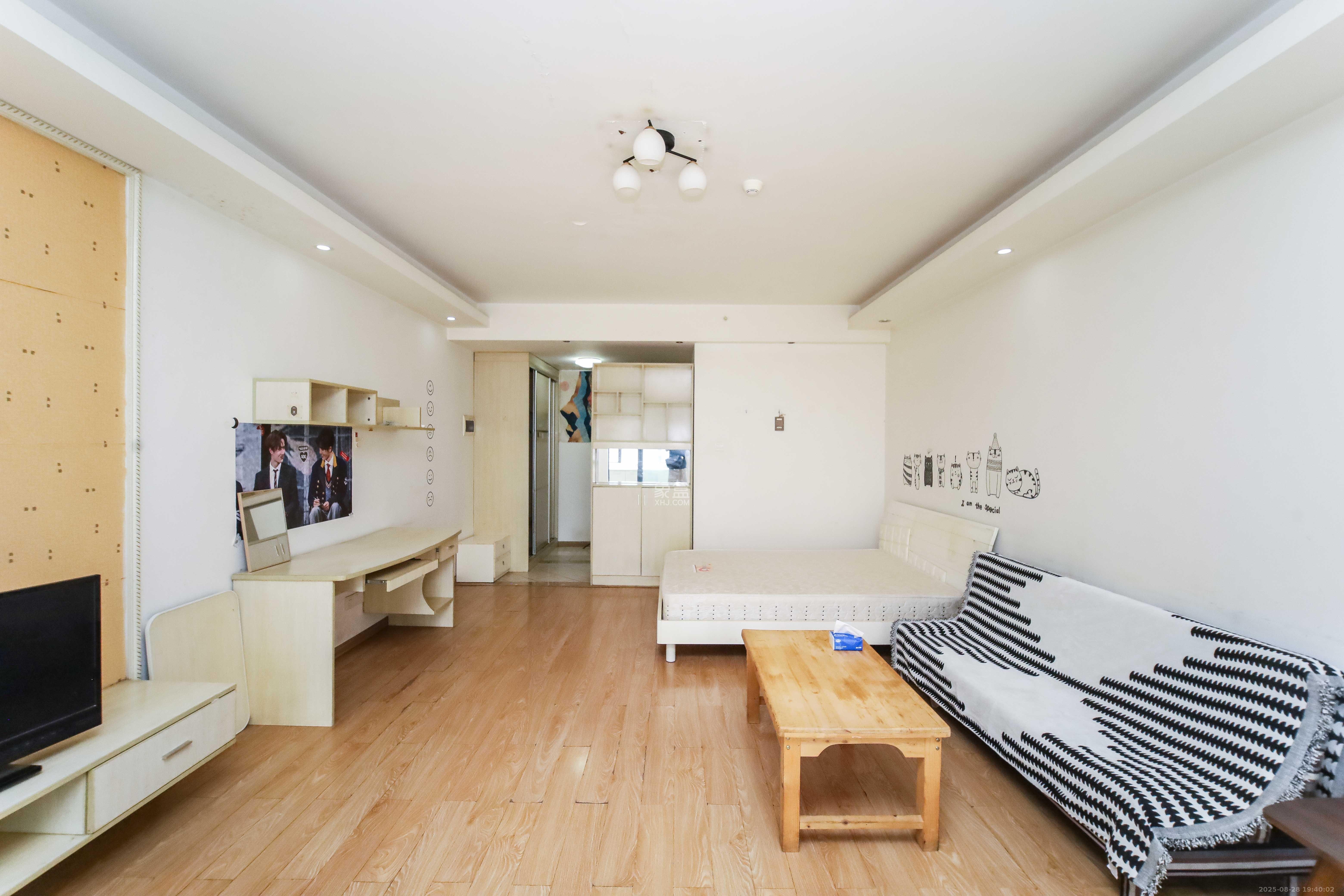 锦湘国际星城三期(锦绣苑) 1室1厅1卫 30.0万 锦湘国际星城三期(锦绣苑) 1室1厅1卫 30.0万卧室