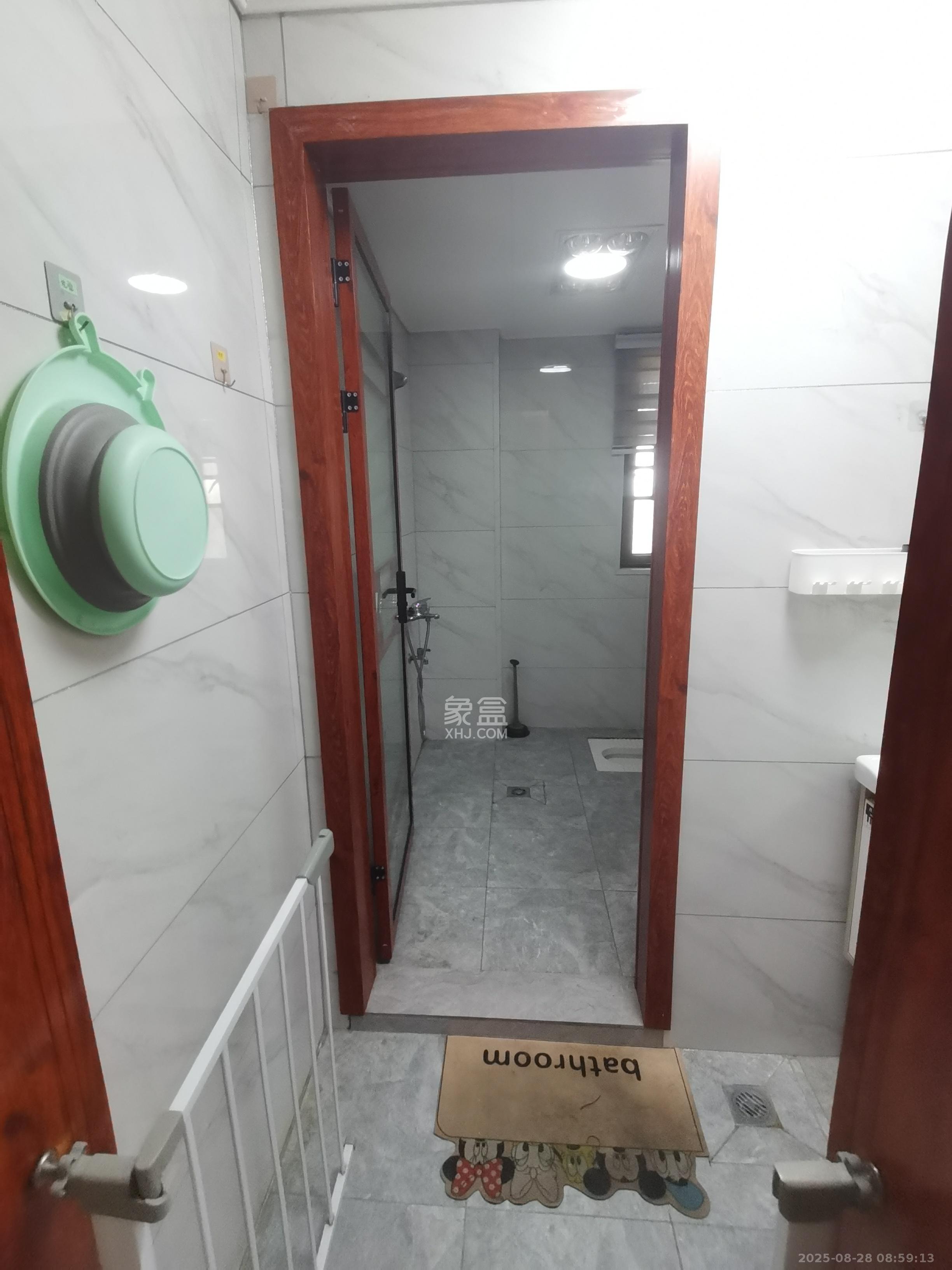 钱隆世家 3室2厅2卫 2500.0元/月 钱隆世家 3室2厅2卫 2500.0元/月室内图