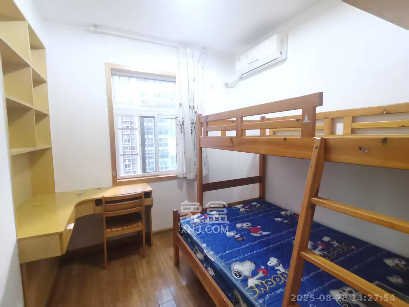 嘉盛华庭(一期、二期、三期) 3室1厅1卫 2000.0元/月 嘉盛华庭(一期、二期、三期) 3室1厅1卫 2000.0元/月室内图