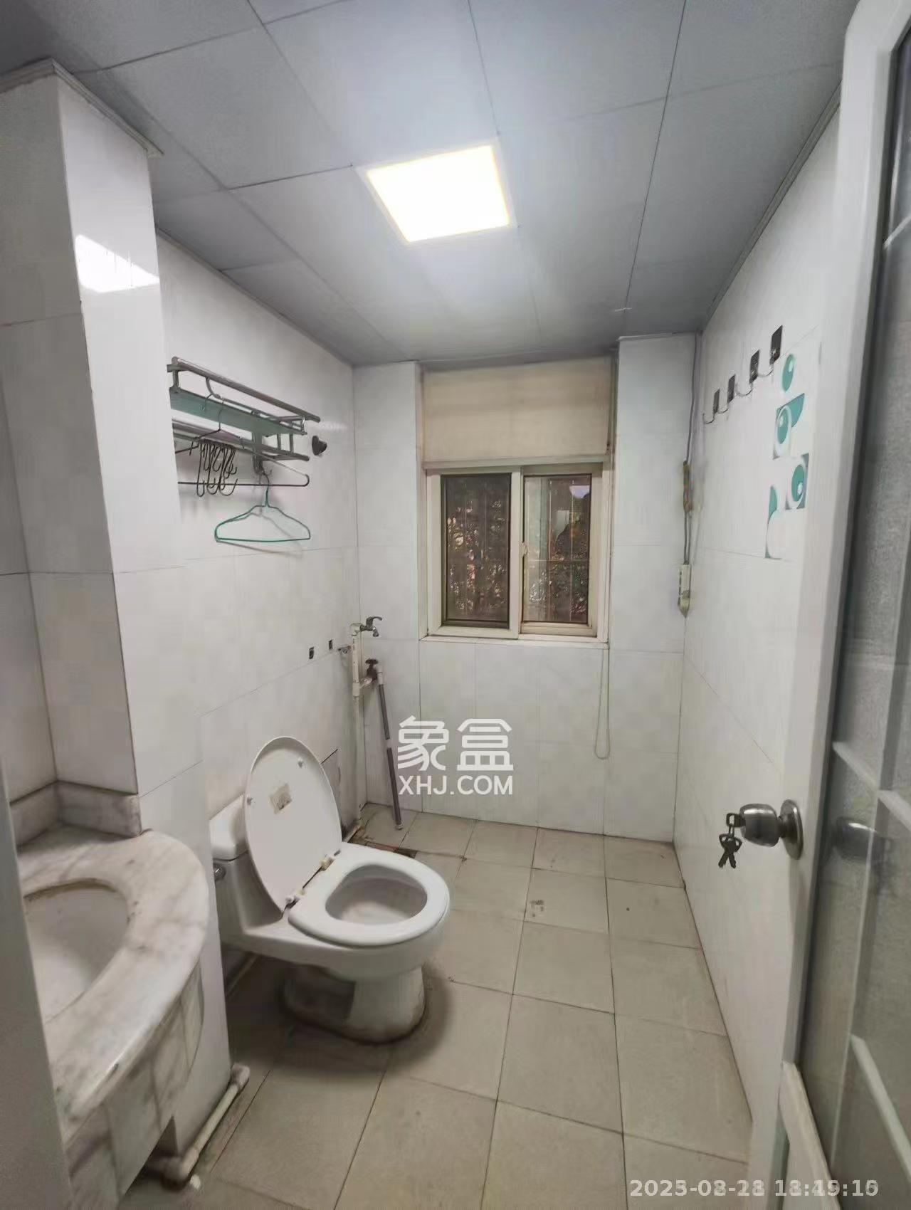 御景龙城  3室2厅2卫    1800.0元/月 御景龙城  3室2厅2卫    1800.0元/月室内图