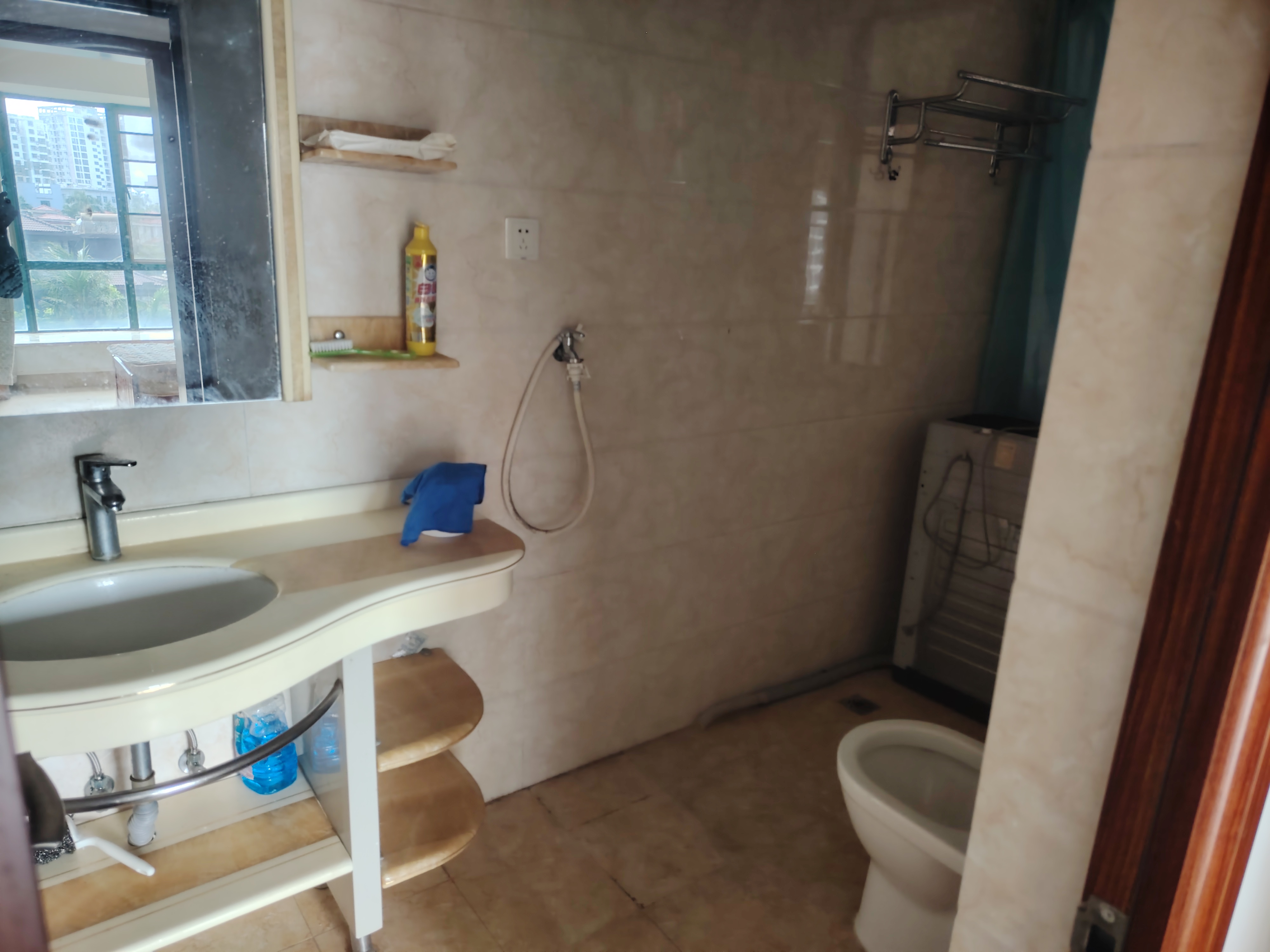 万花坊  1室0厅0卫    3200.0元/月 万花坊  1室0厅0卫    3200.0元/月室内图