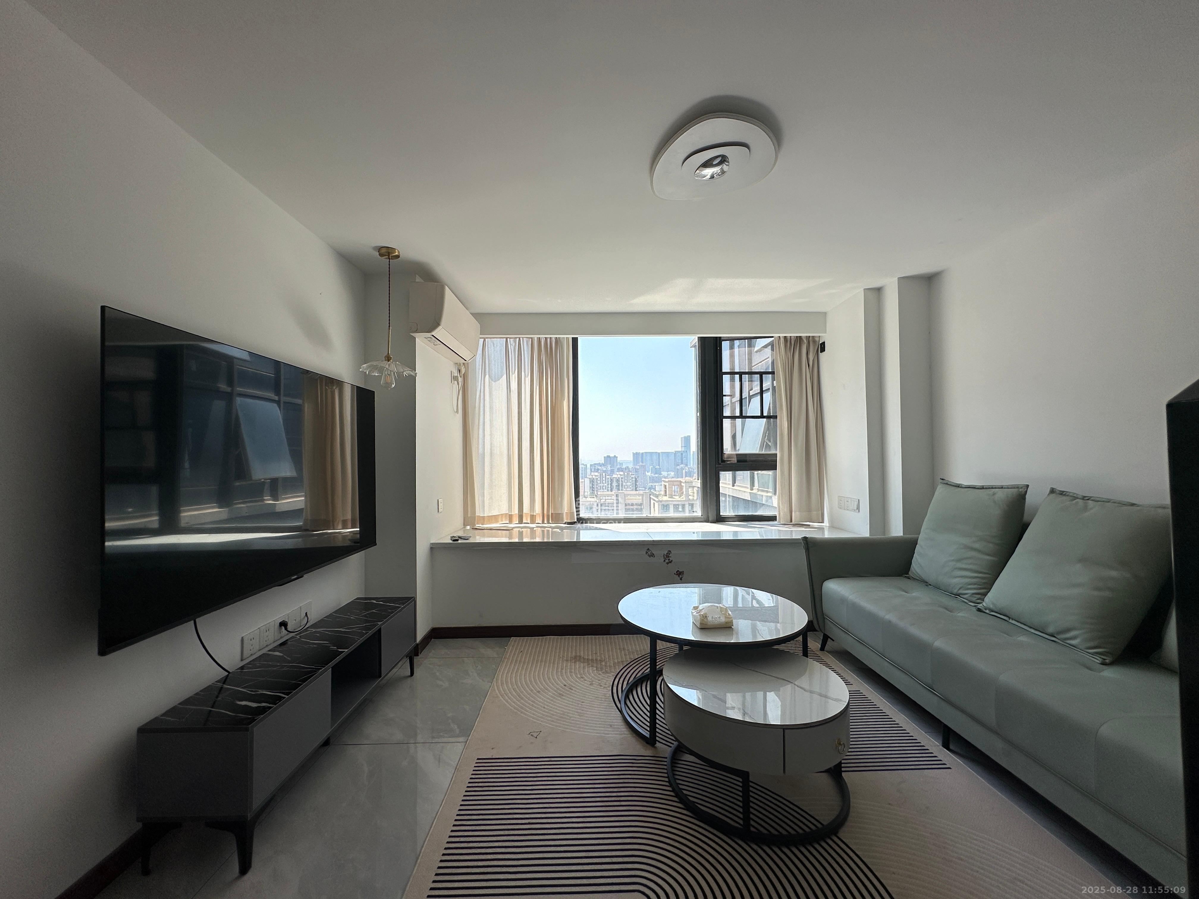 龙湖铂金岛  1室0厅0卫    2600.0元/月 龙湖铂金岛  1室0厅0卫    2600.0元/月室内图1