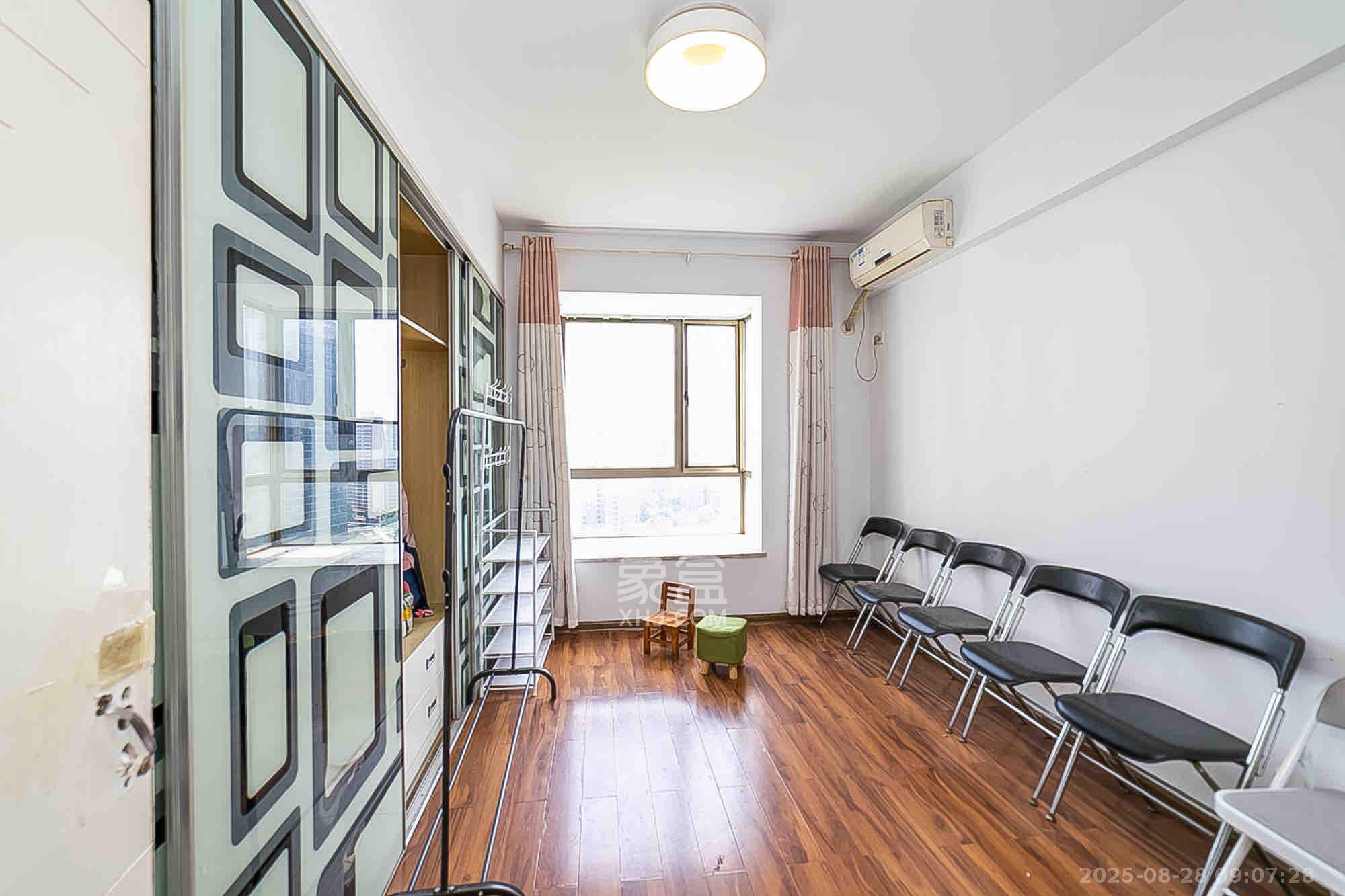 金域南外滩（望江佳园）  1室0厅0卫    3500.0元/月室内图