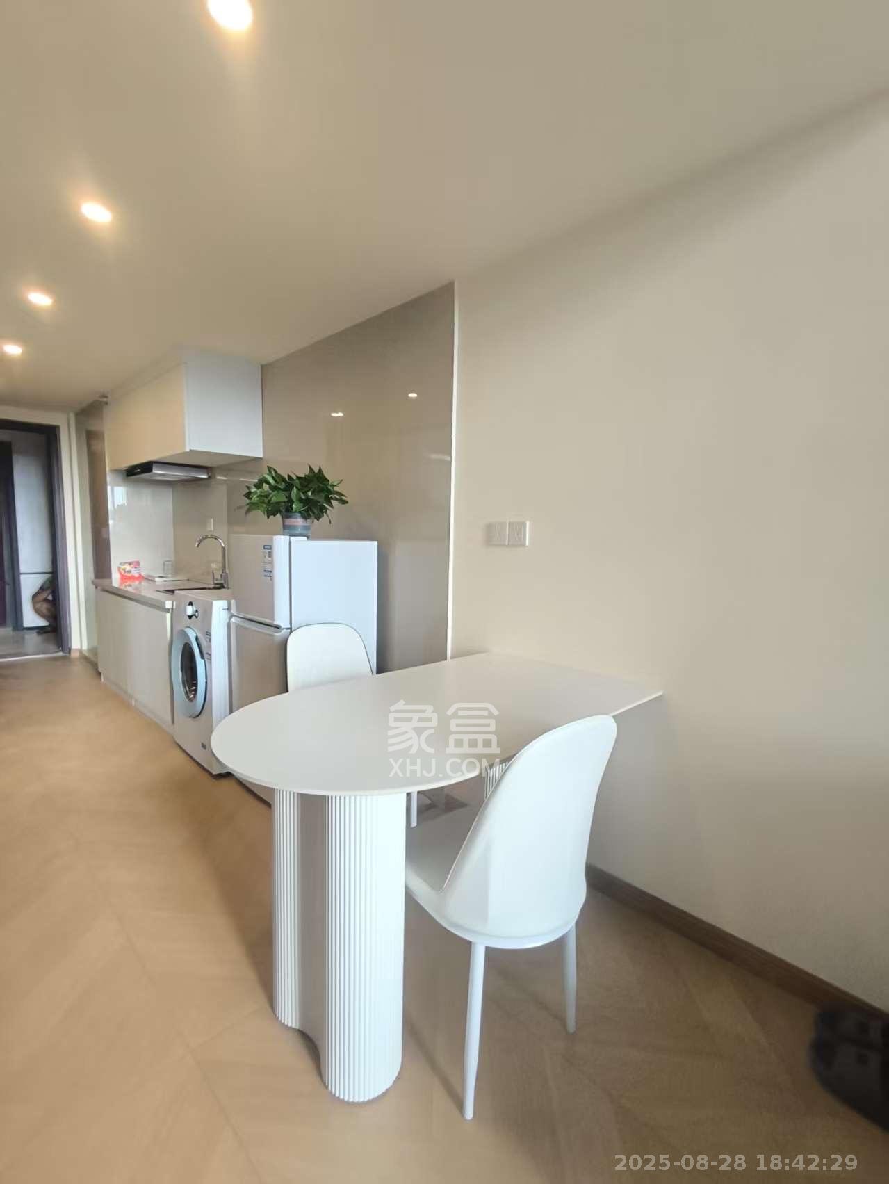 建发养云  1室0厅0卫    2500.0元/月室内图