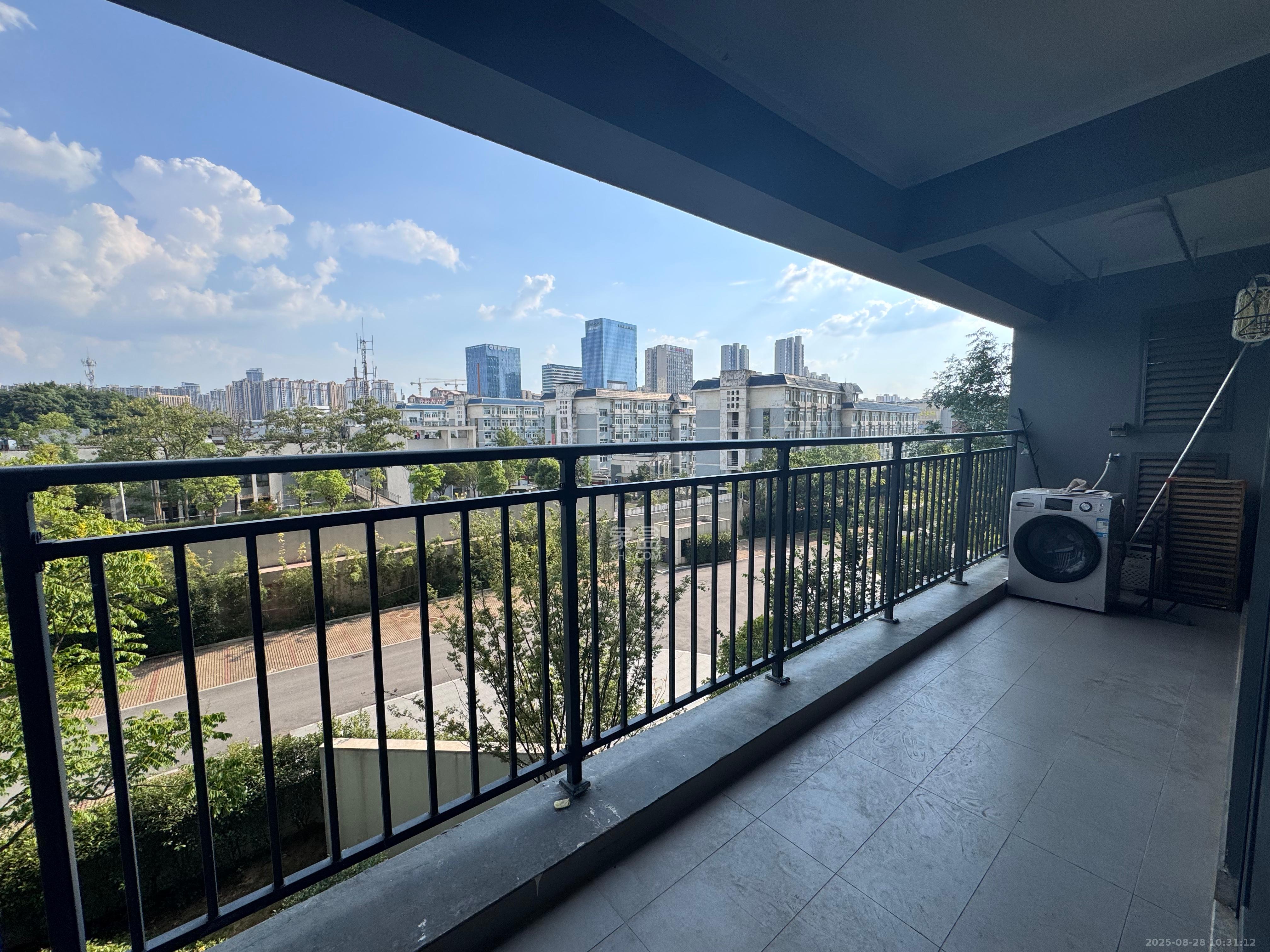 梅溪悦章  4室2厅2卫    4000.0元/月 梅溪悦章  4室2厅2卫    4000.0元/月室内图