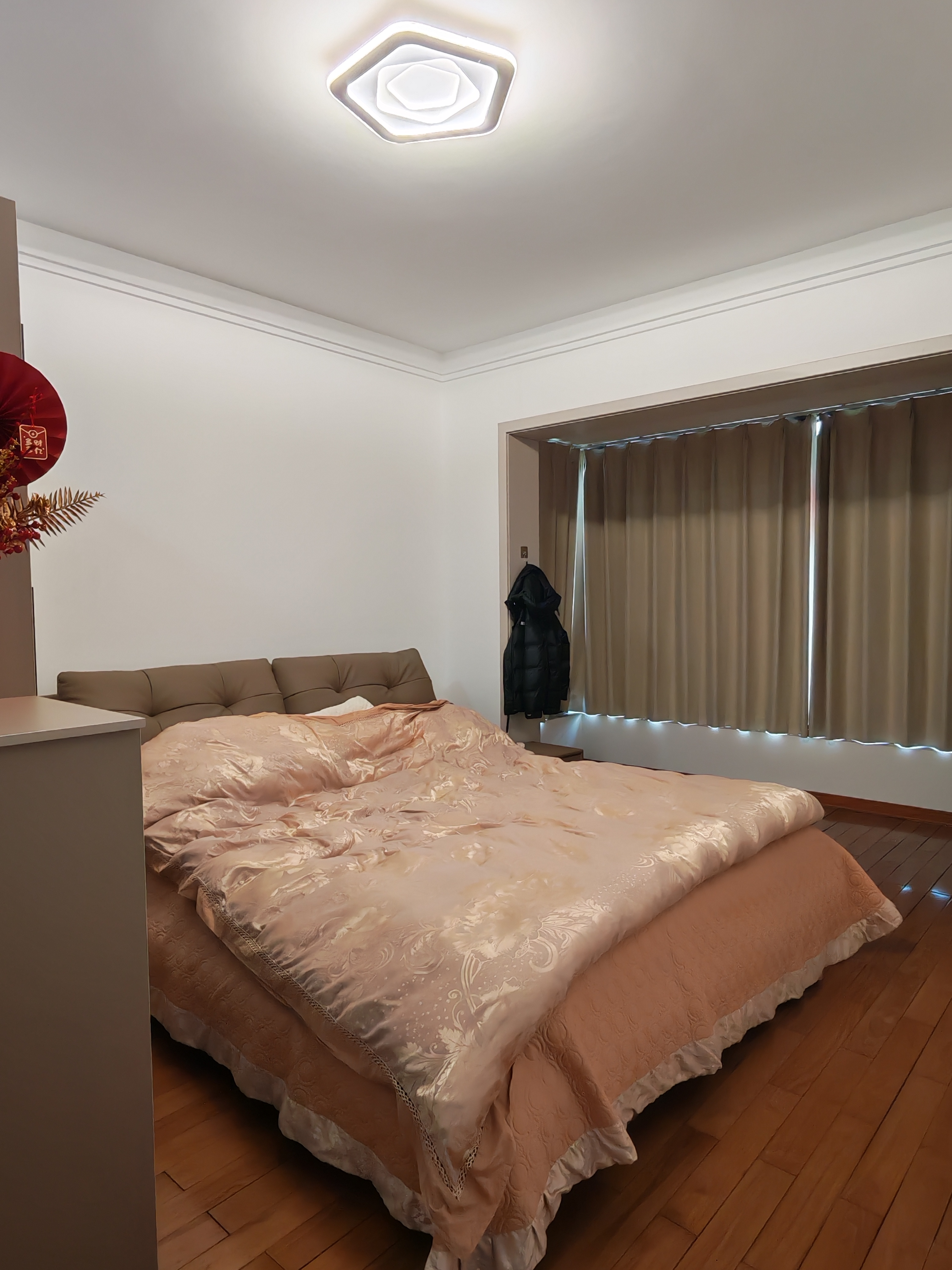 碧桂园梓山府 3室2厅2卫 2500.0元/月 碧桂园梓山府 3室2厅2卫 2500.0元/月室内图