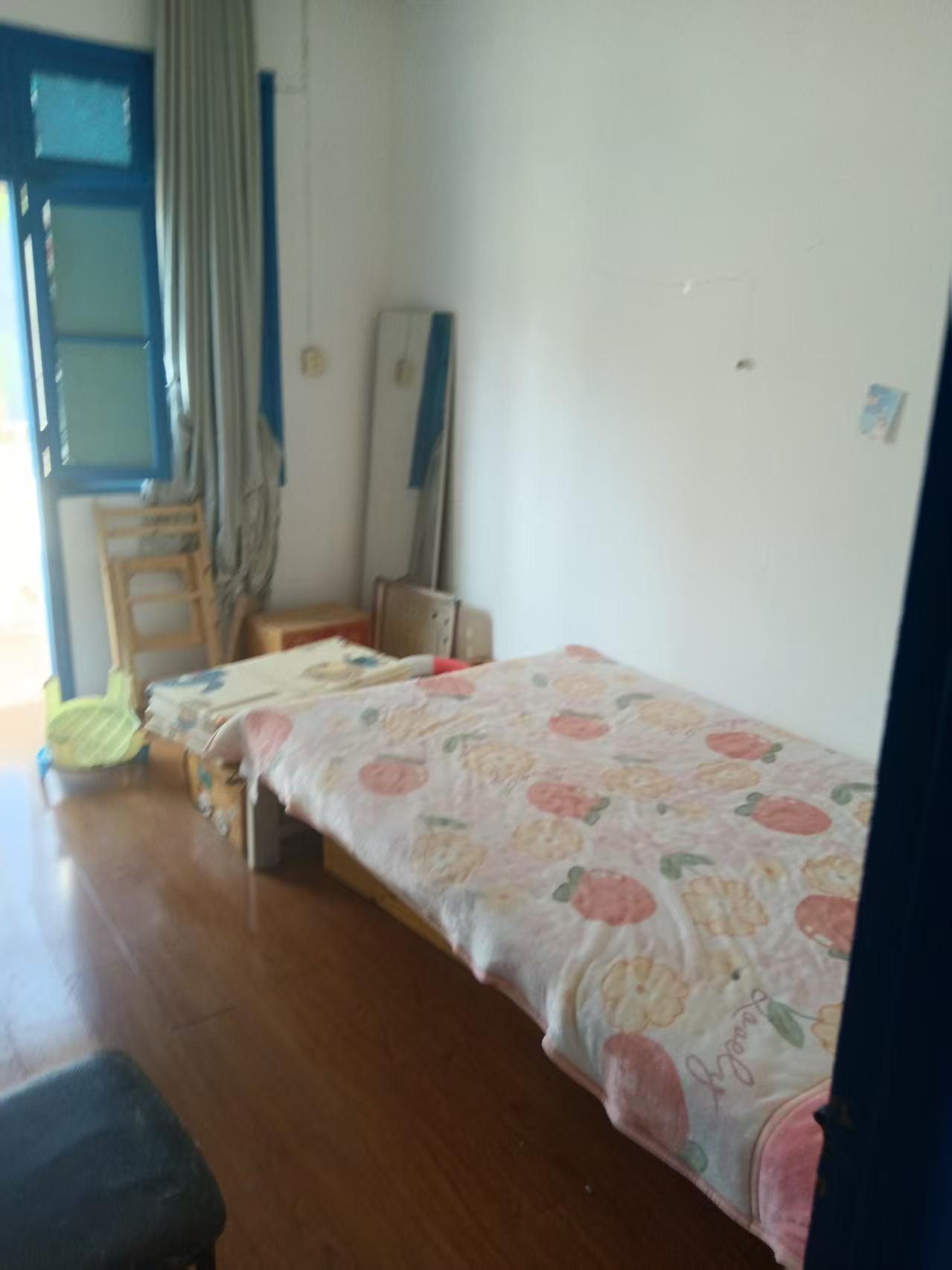梓园社区(麻纺厂宿舍)  2室1厅1卫   600.00元/月室内图
