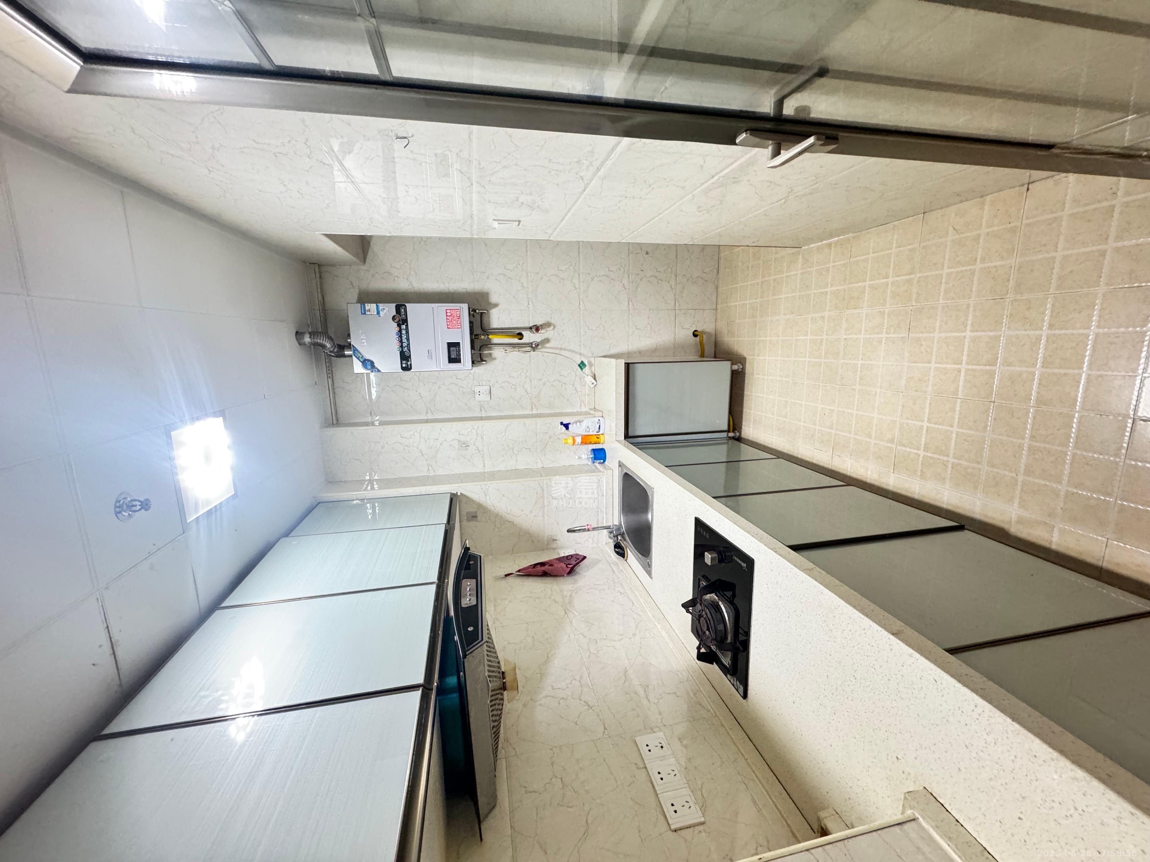 天鸿天府(天鸿中央大院) 2室1厅1卫 1600.0元/月 天鸿天府(天鸿中央大院) 2室1厅1卫 1600.0元/月室内图