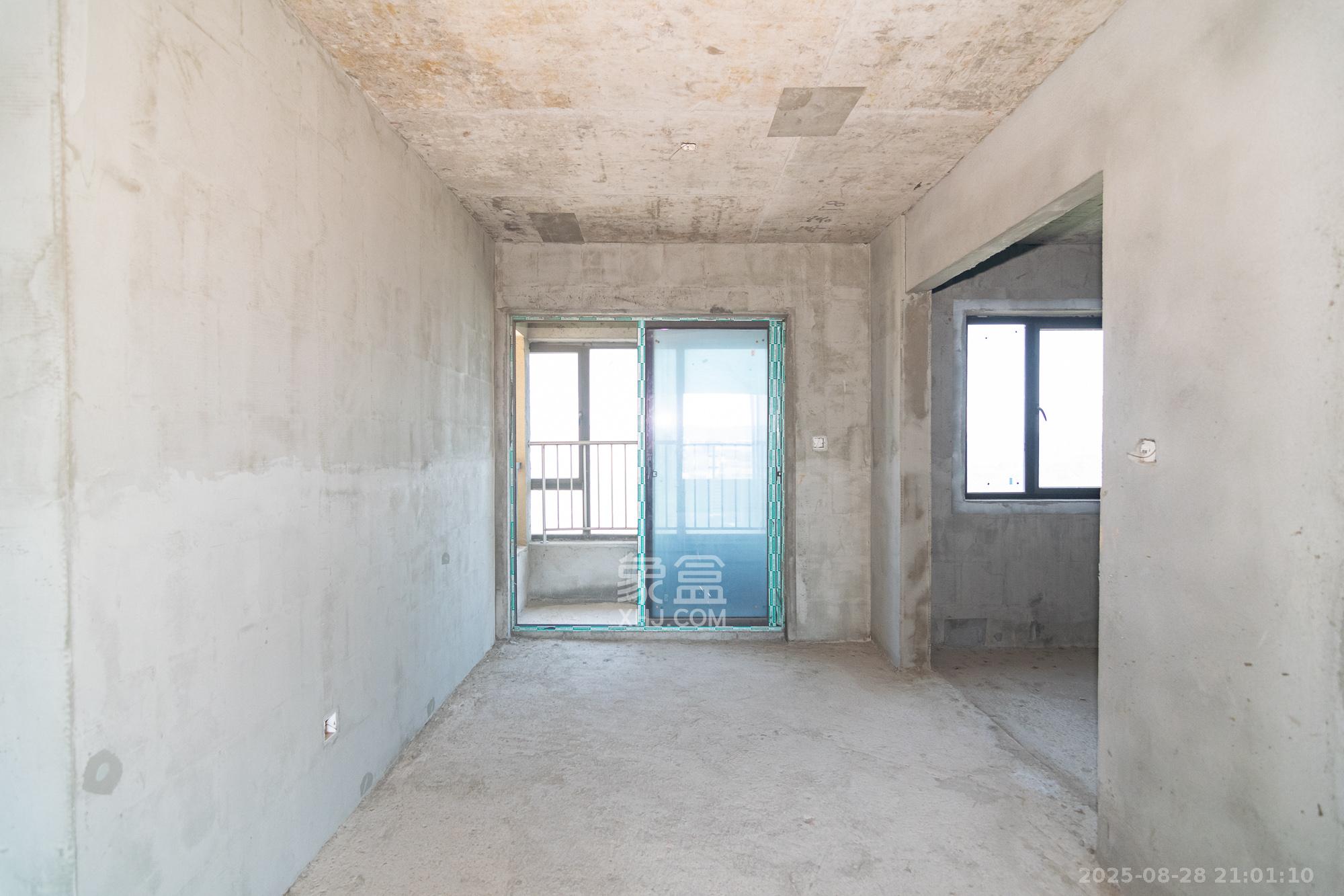 润和山水郡 4室2厅2卫 78.2万 润和山水郡 4室2厅2卫 78.2万客厅