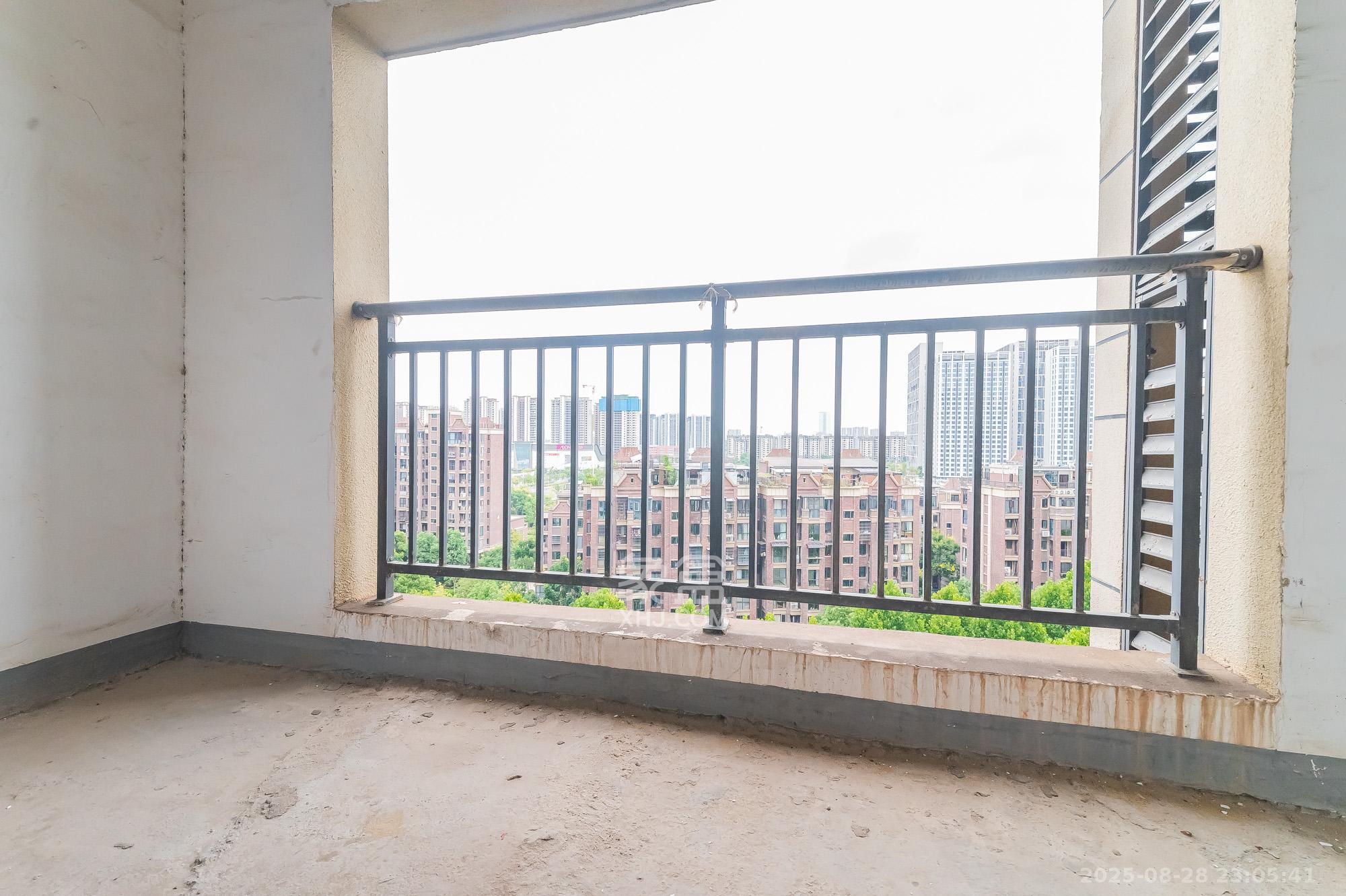 星湖湾一期高层 4室2厅2卫 98.0万 星湖湾一期高层 4室2厅2卫 98.0万其他