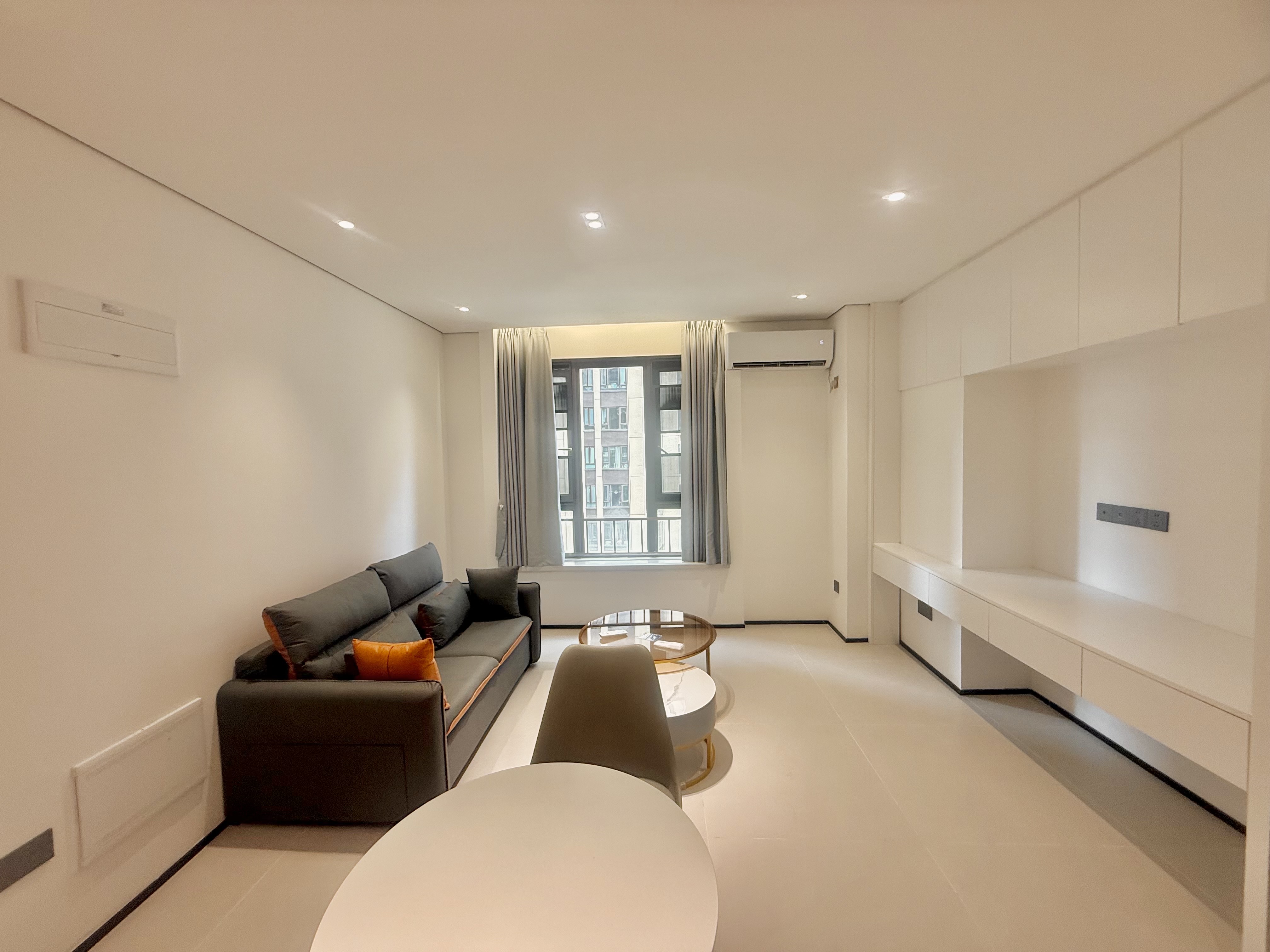 海航豪庭南苑  1室1厅2卫    3200.0元/月 海航豪庭南苑  1室1厅2卫    3200.0元/月