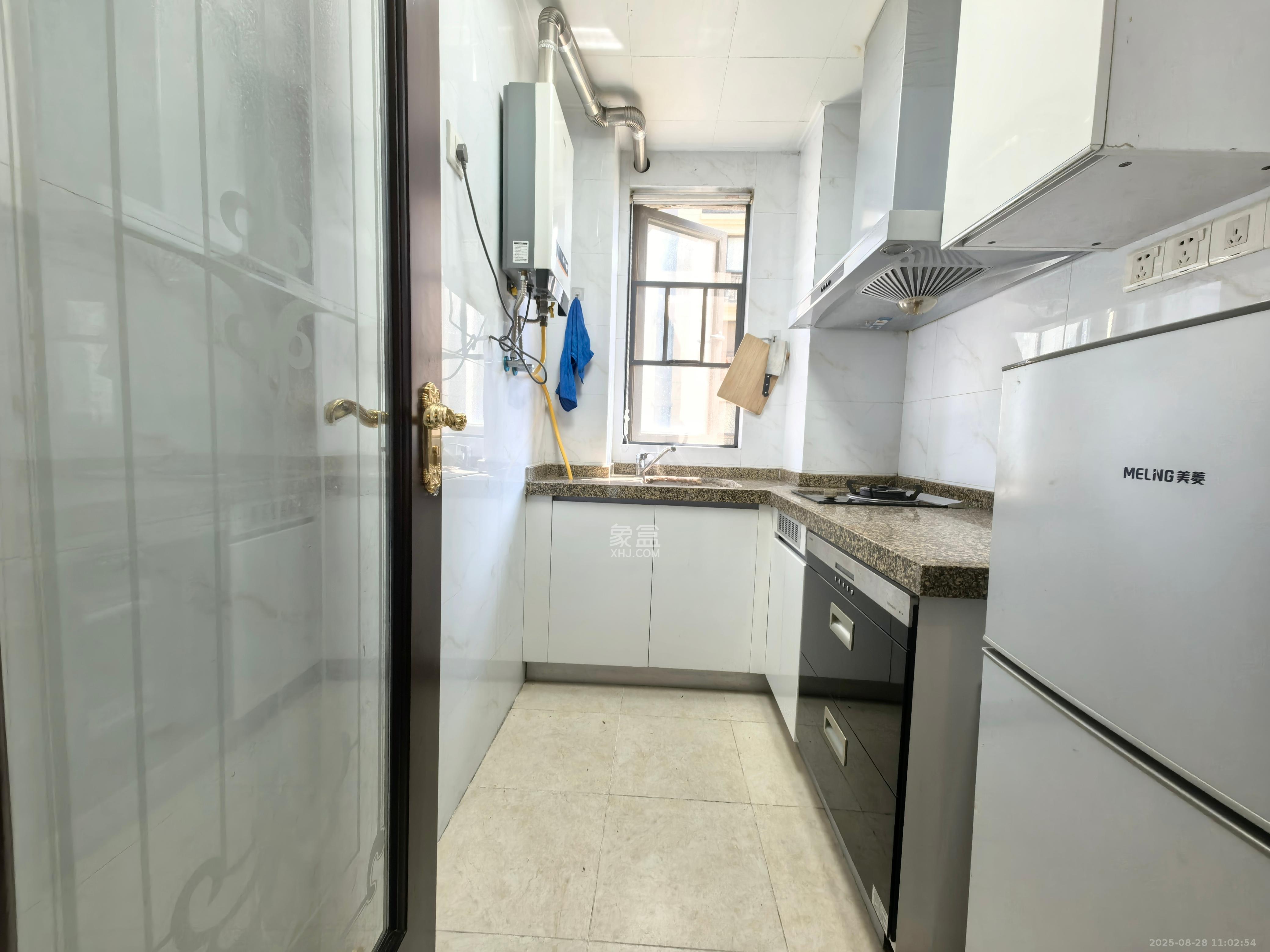 恒大国际广场  1室1厅1卫    1600.0元/月室内图