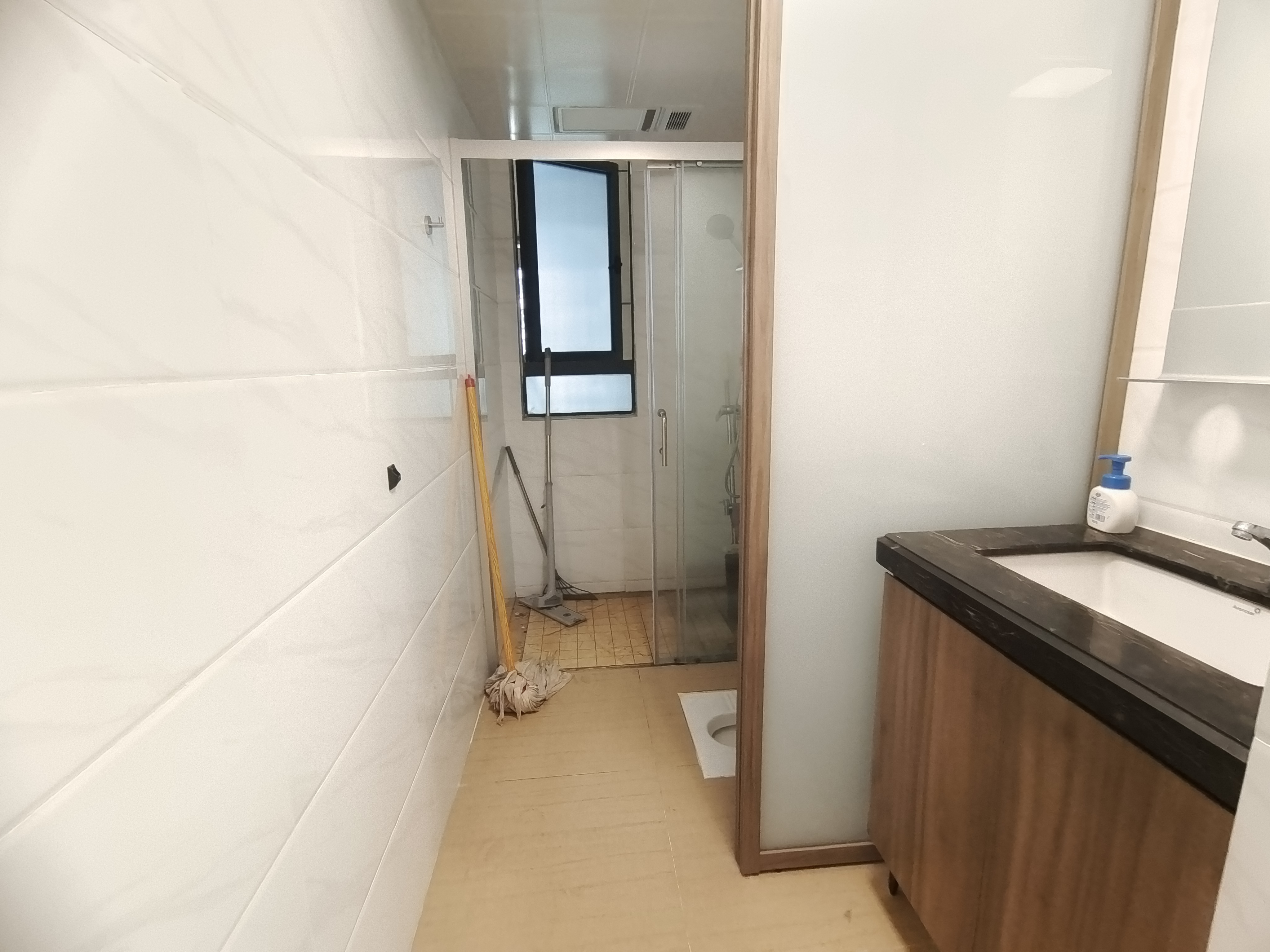 碧桂园梓山府 3室2厅2卫 1800.0元/月 碧桂园梓山府 3室2厅2卫 1800.0元/月室内图