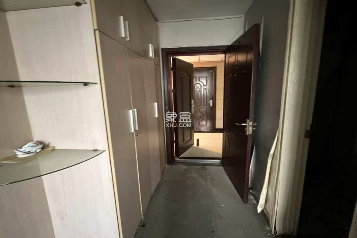 三湘大厦 1室1厅1卫 13.8万 三湘大厦 1室1厅1卫 13.8万室内图