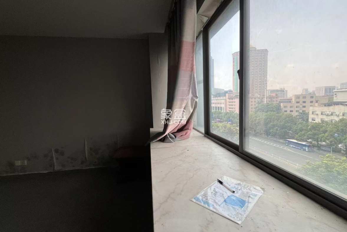 三湘大厦 1室1厅1卫 13.8万 三湘大厦 1室1厅1卫 13.8万室内图