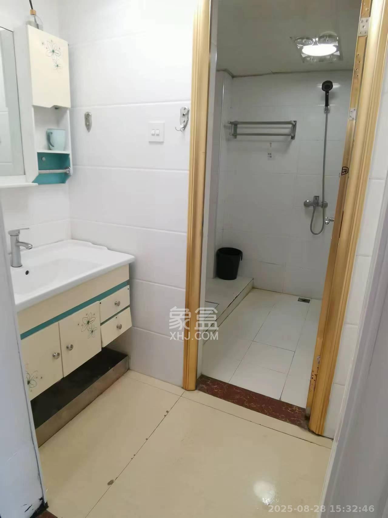 五一中央领御  3室1厅1卫    3800.0元/月 五一中央领御  3室1厅1卫    3800.0元/月室内图