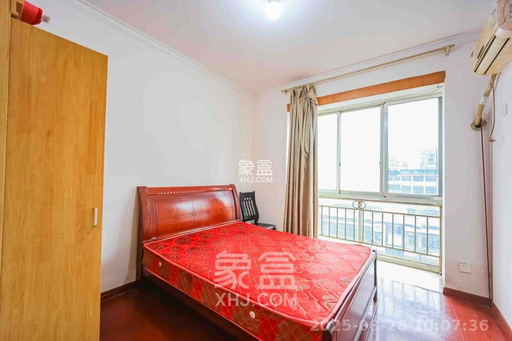 天泽大厦  3室2厅1卫    2600.0元/月 天泽大厦  3室2厅1卫    2600.0元/月室内图