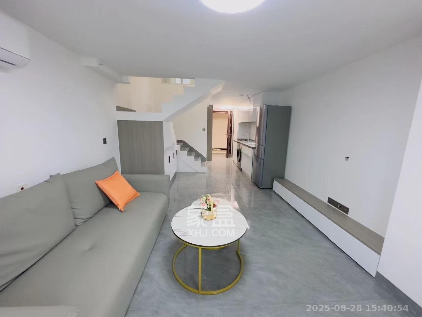 碧桂园印象  2室1厅1卫    2300.0元/月室内图