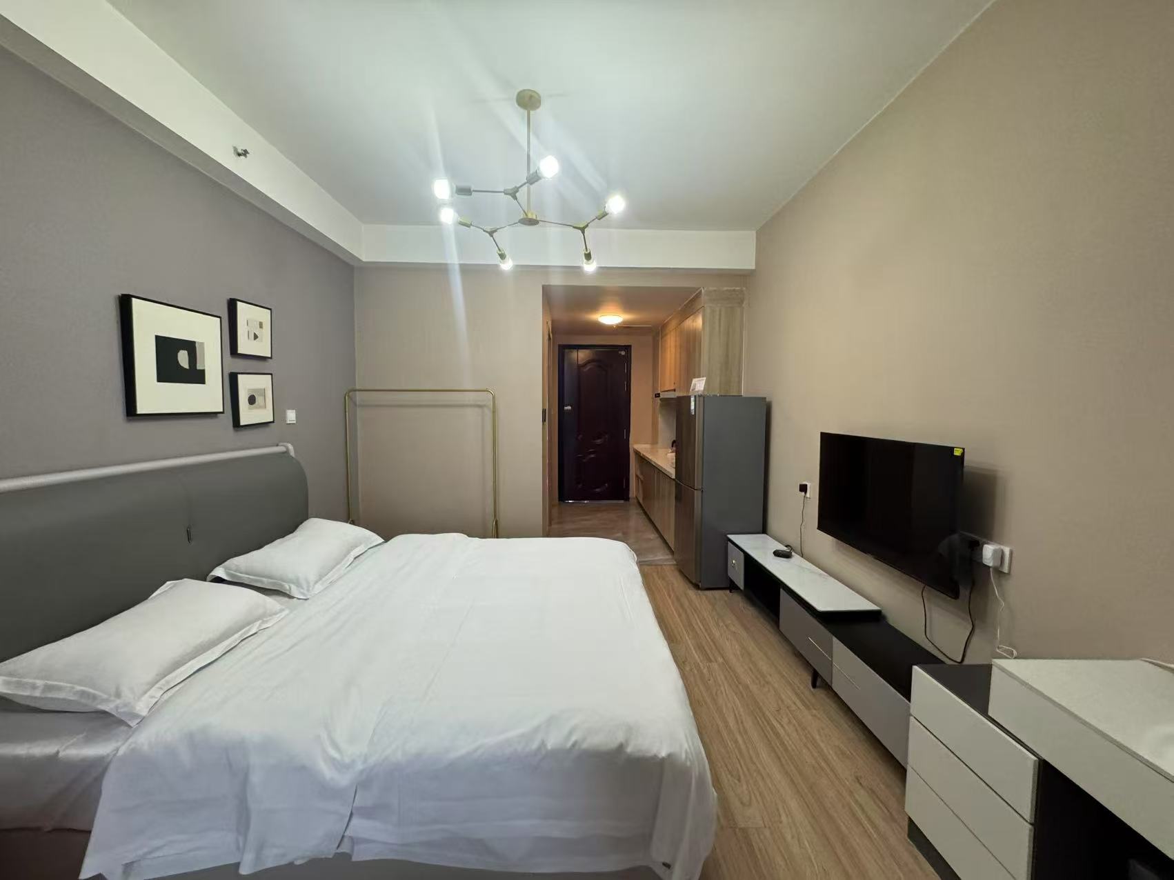 碧桂园衡州盛世 1室1厅1卫 1400.0元/月 碧桂园衡州盛世 1室1厅1卫 1400.0元/月室内图