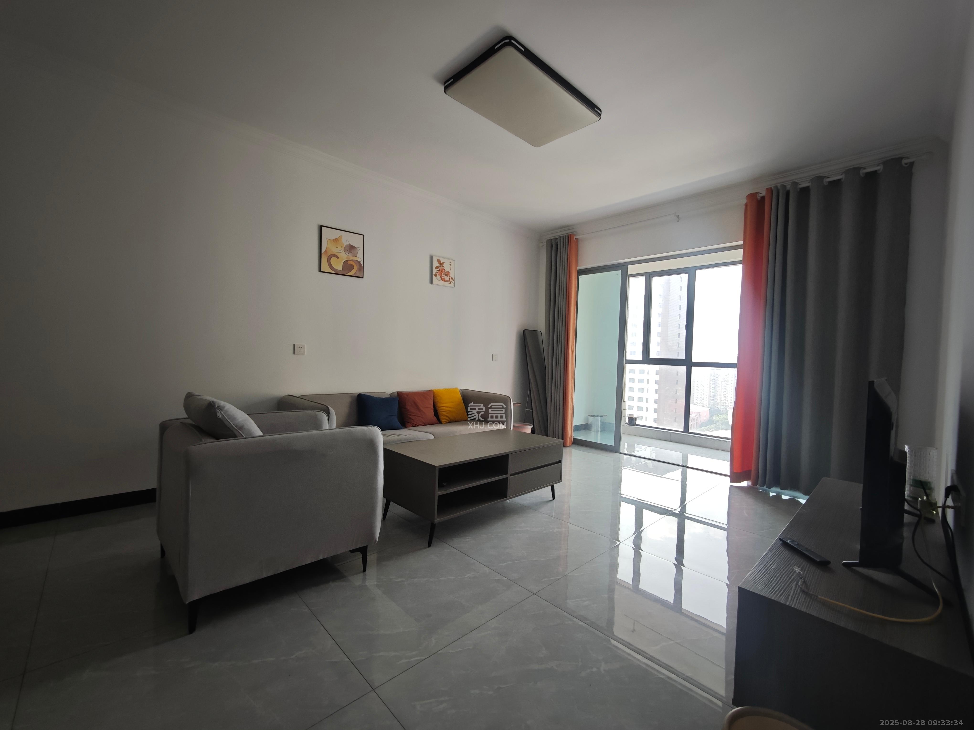 湖湘奥林匹克花园  3室1厅1卫    2100.0元/月室内图