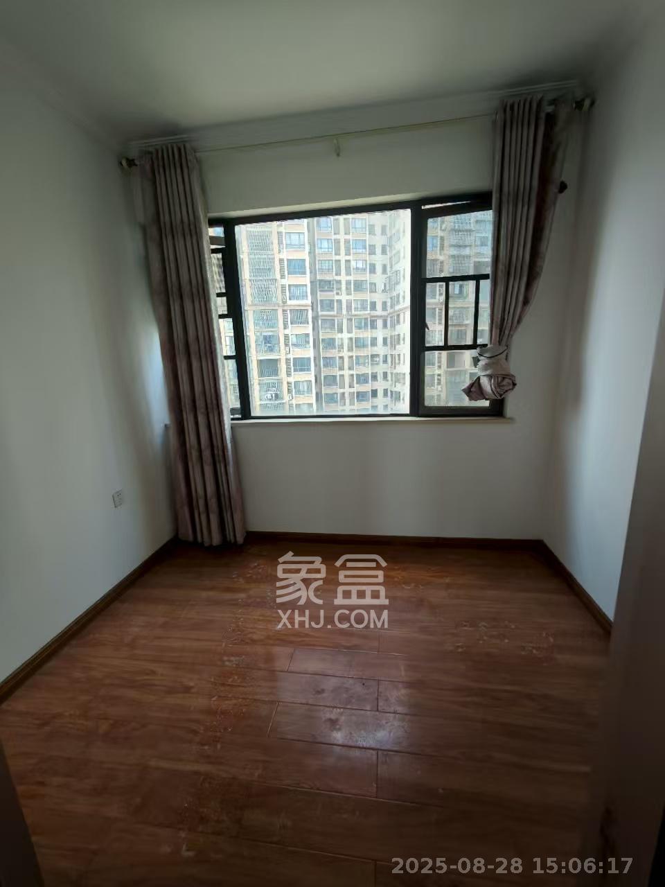 佳兆业水岸新都  4室2厅2卫    1800.0元/月室内图