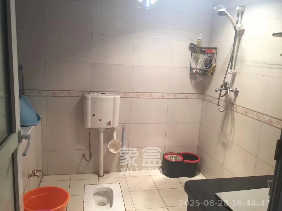 华润凤凰城一期  2室2厅1卫    1500.0元/月室内图