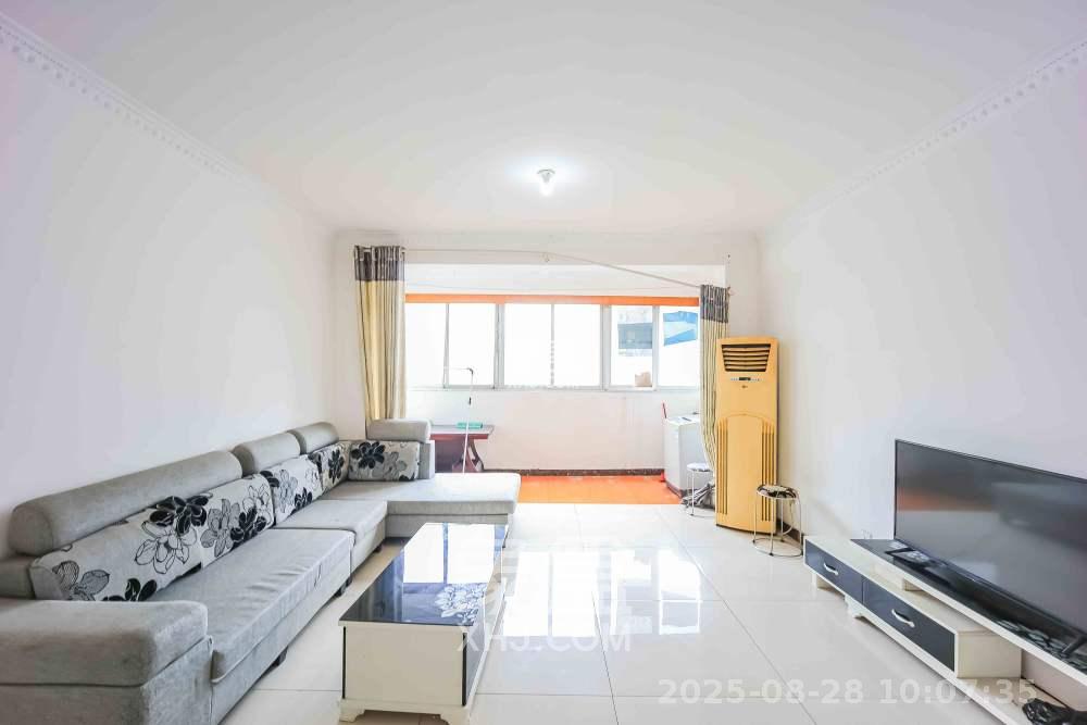 天泽大厦  3室2厅1卫    2600.0元/月 天泽大厦  3室2厅1卫    2600.0元/月室内图