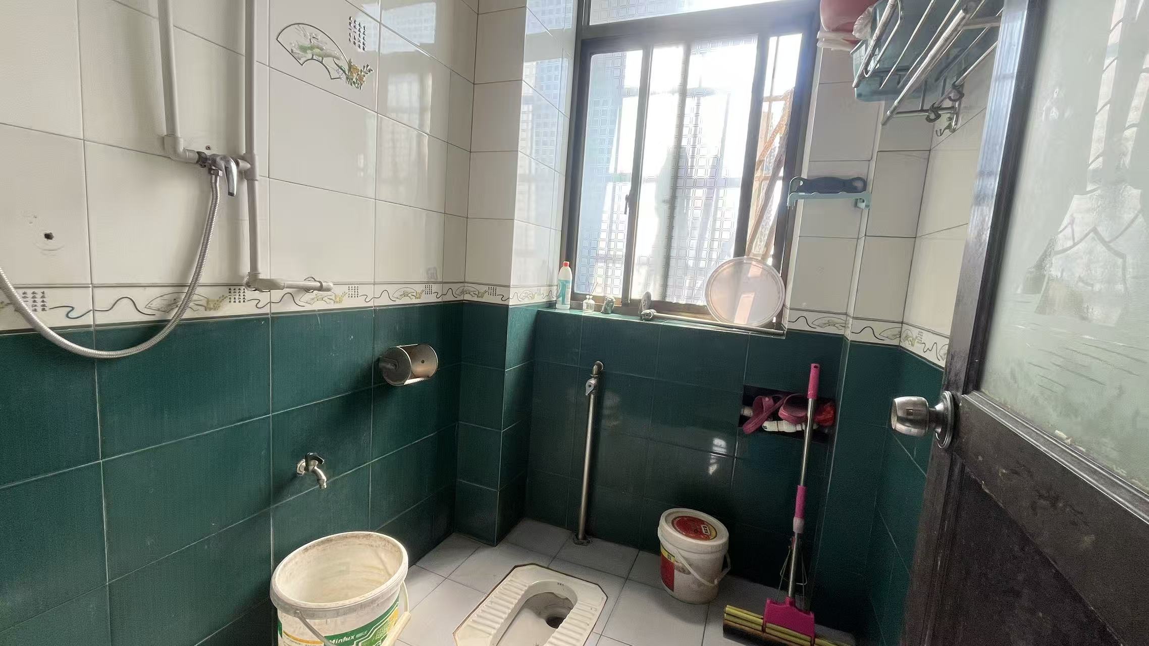 三里桥铁铺岭变电站家属楼 3室2厅1卫 1000.0元/月 三里桥铁铺岭变电站家属楼 3室2厅1卫 1000.0元/月室内图