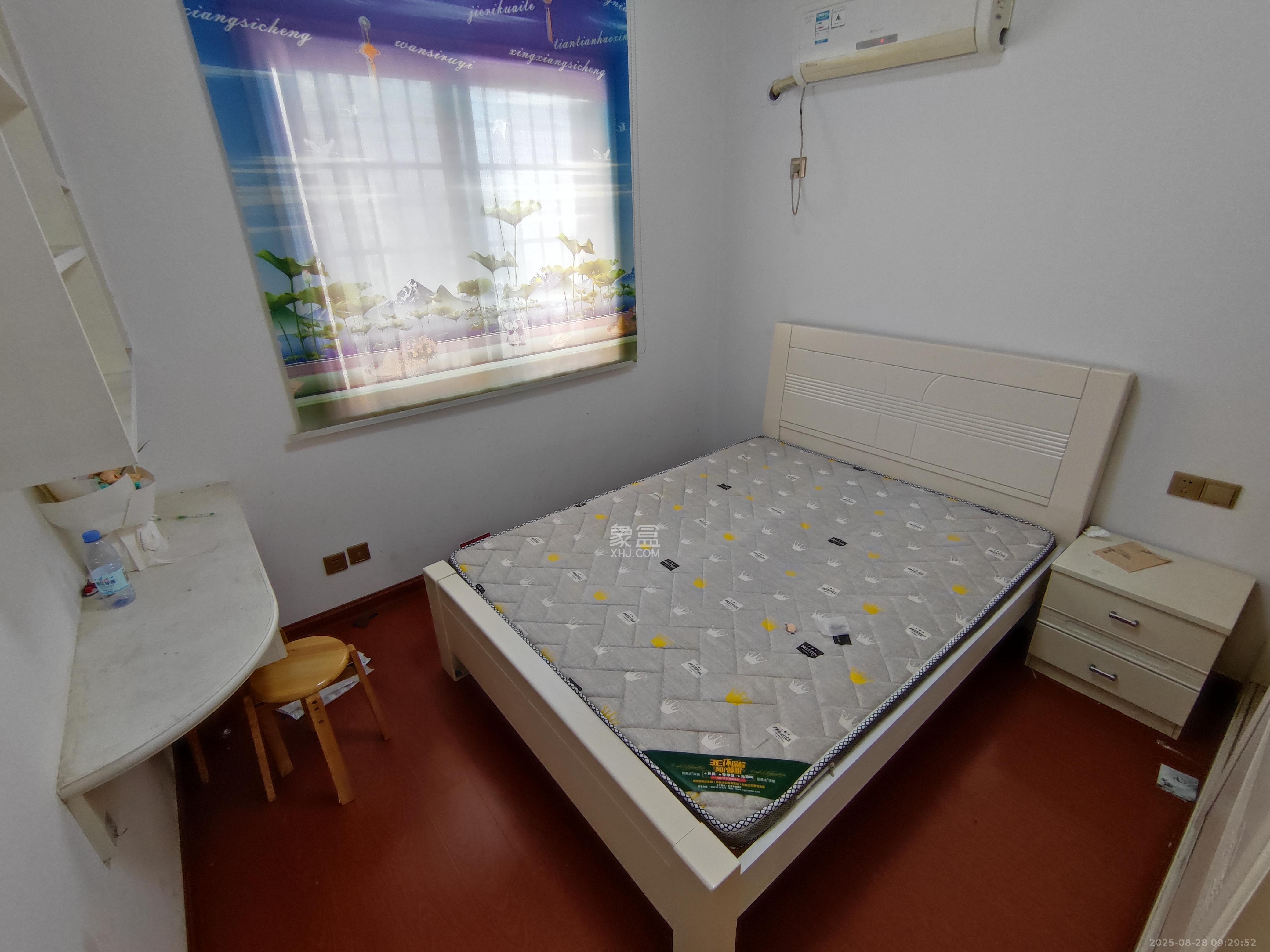 联丰苑 3室2厅1卫 2000.0元/月 联丰苑 3室2厅1卫 2000.0元/月室内图