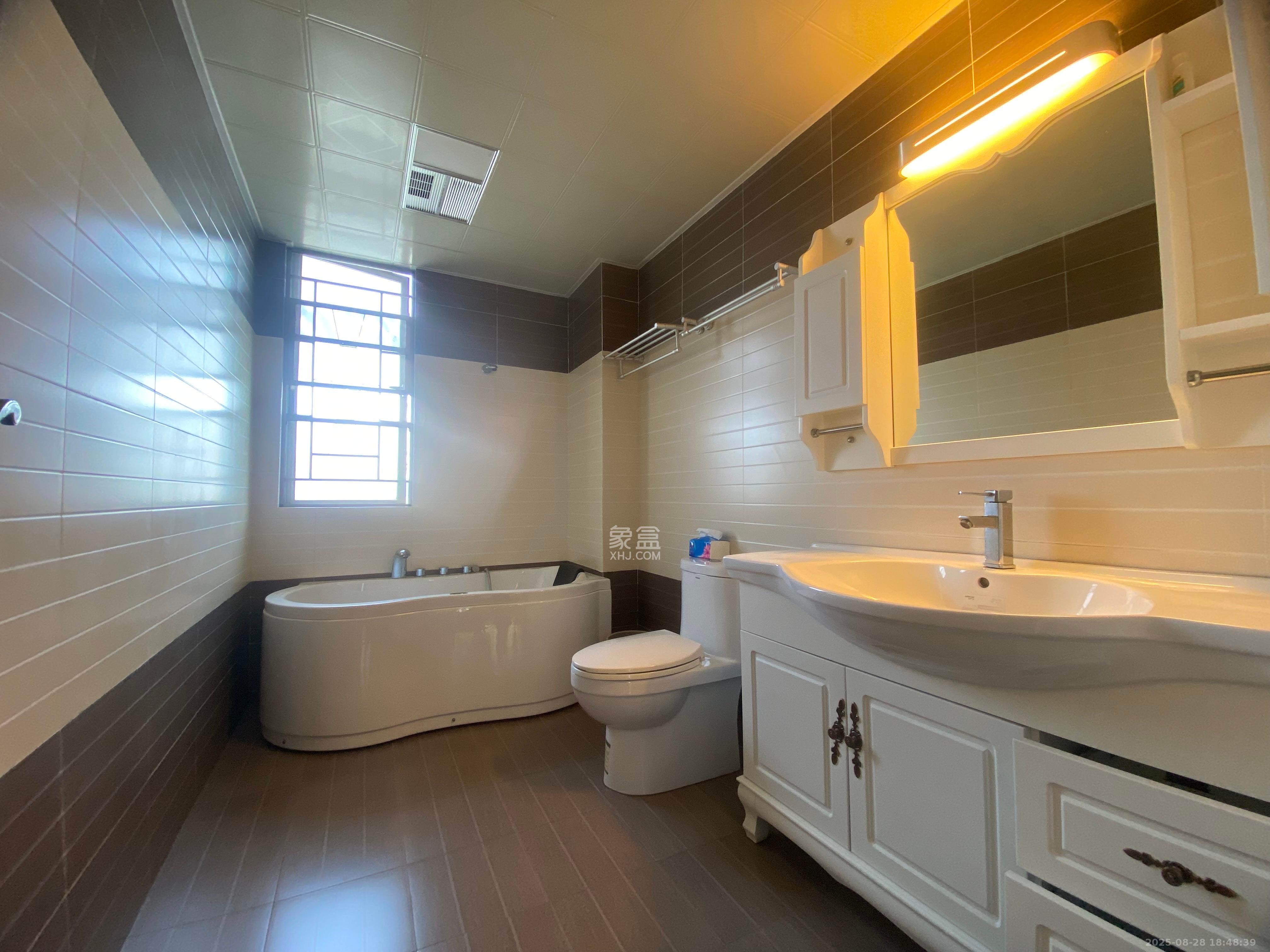 碧桂园威尼斯城  4室2厅2卫    2380.0元/月室内图