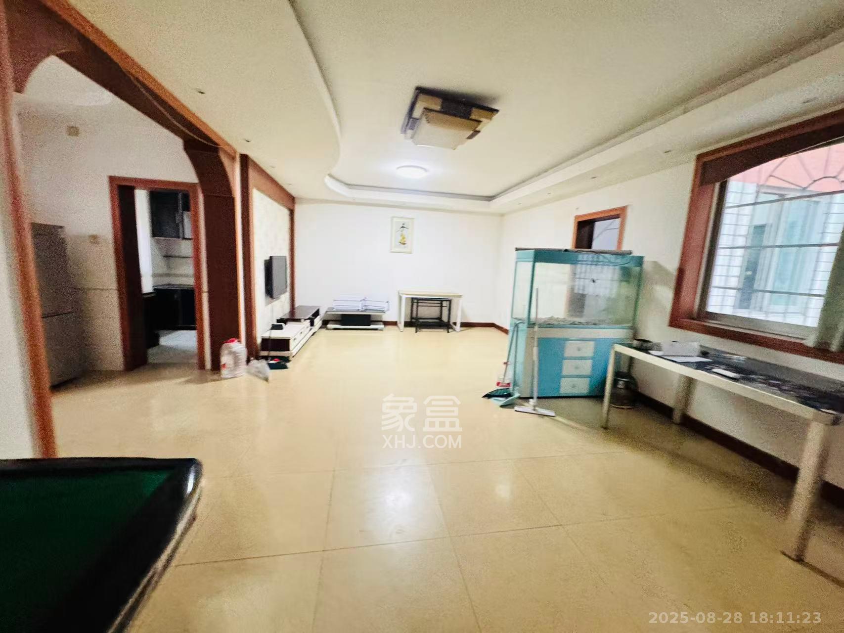 天龙花园 2室1厅2卫 2000.0元/月 天龙花园 2室1厅2卫 2000.0元/月室内图