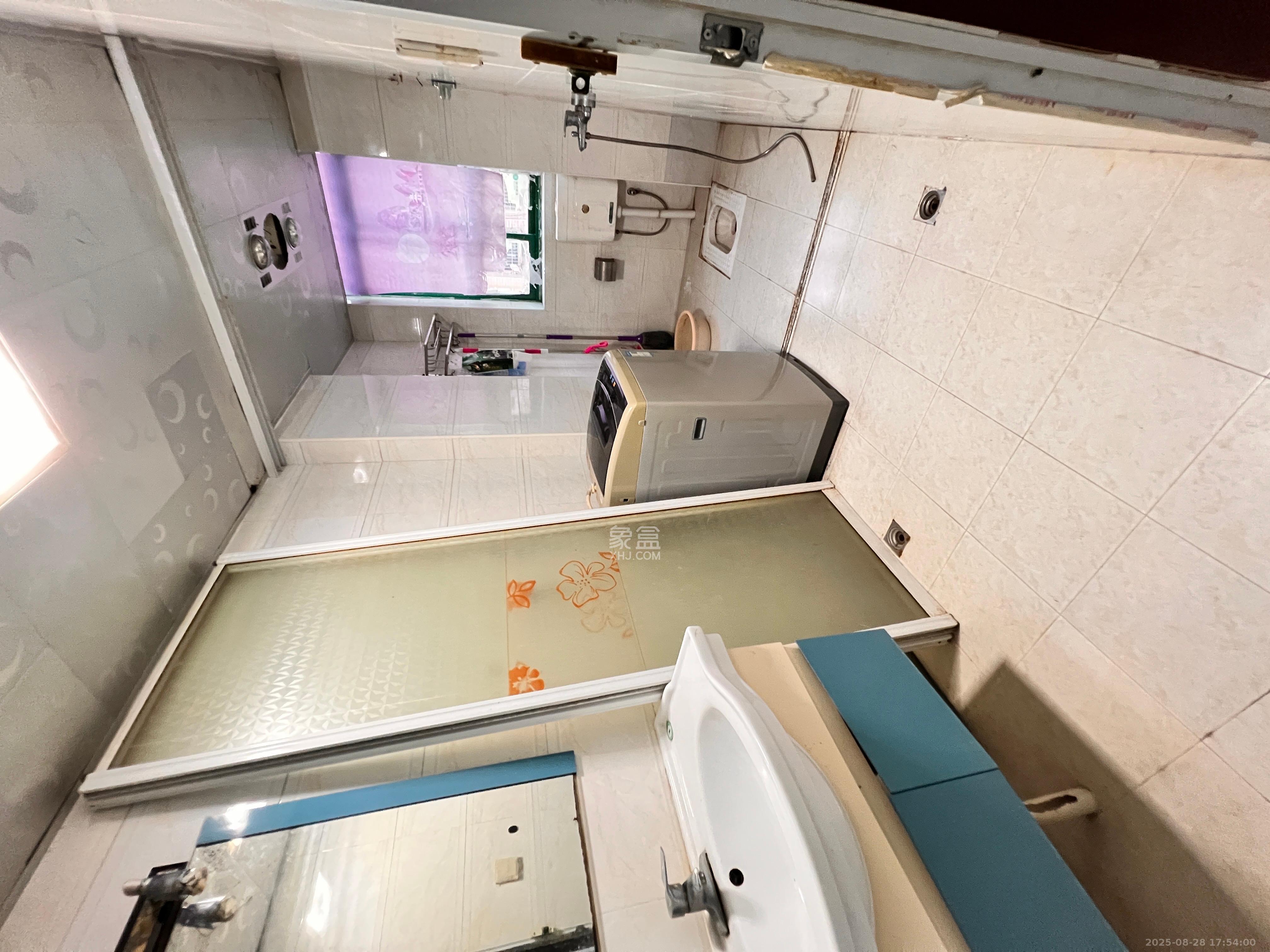 星沙国际物流园/泉星社区  4室2厅1卫    1100.0元/月室内图