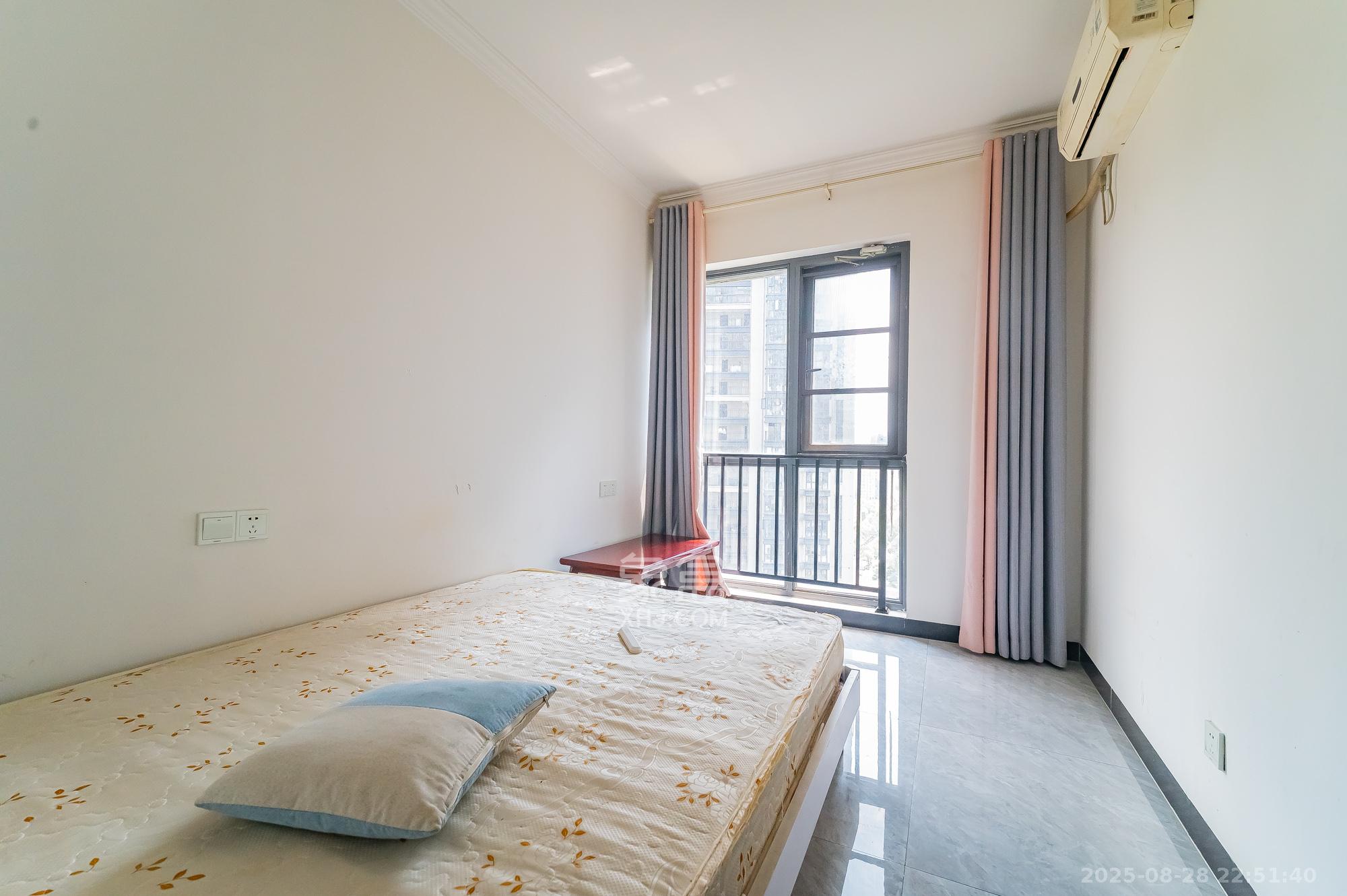 中建悦和城 3室2厅1卫 93.8万 中建悦和城 3室2厅1卫 93.8万卧室