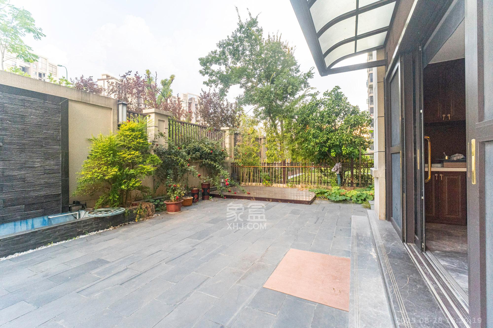 碧桂园翘楚棠  1室0厅0卫    410.0万 碧桂园翘楚棠  1室0厅0卫    410.0万其他